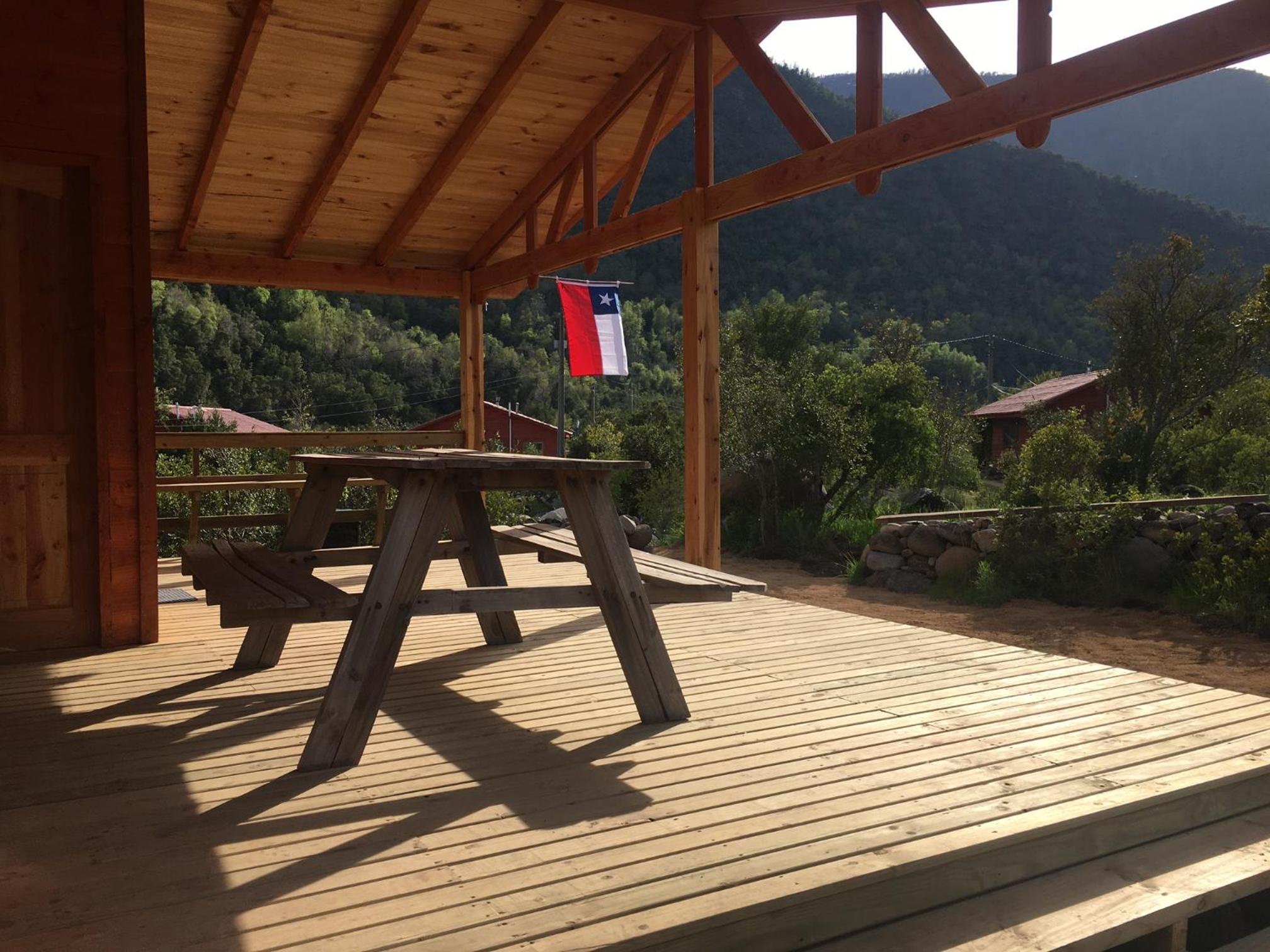 Los Quenes River Lodge