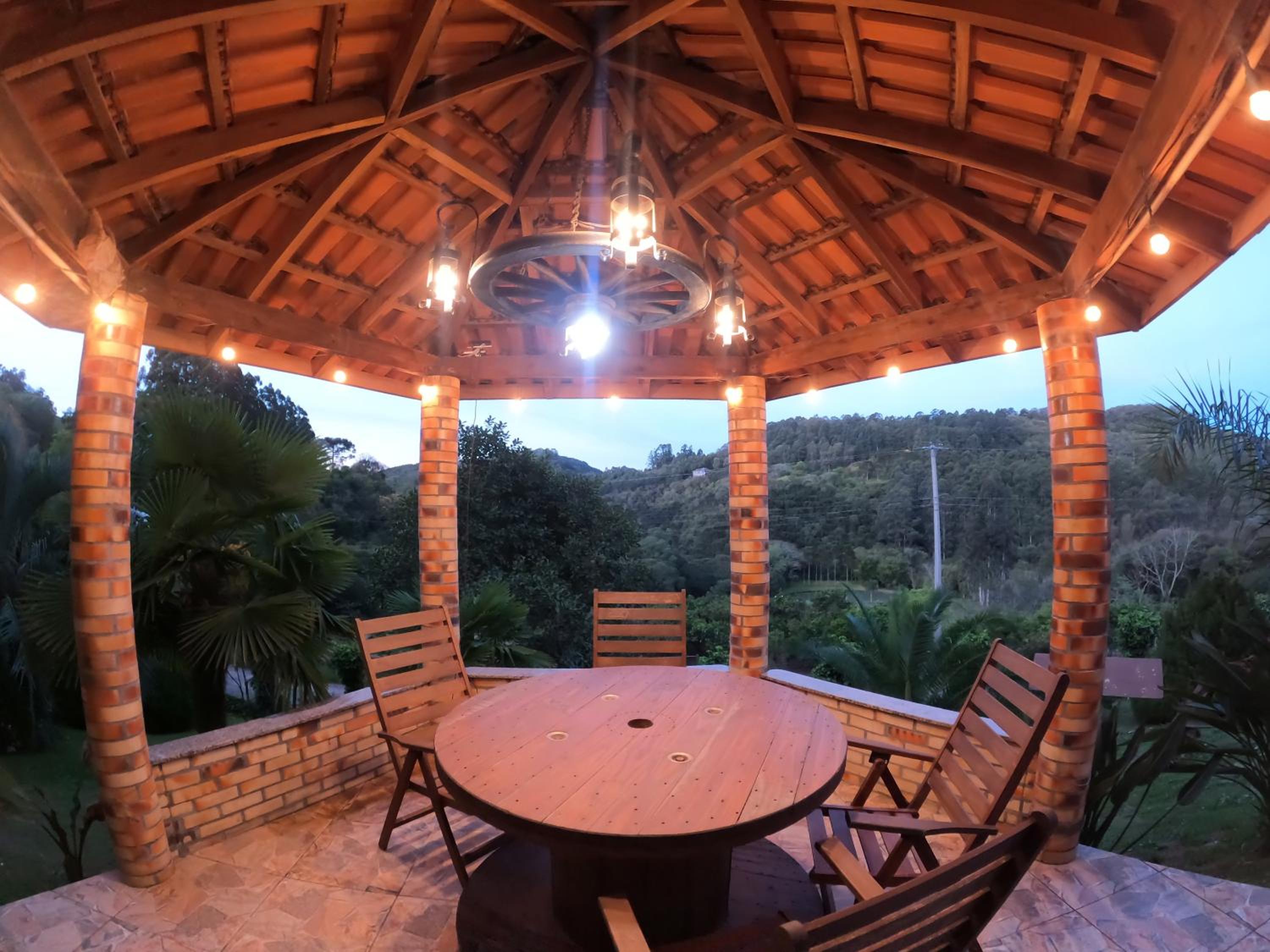 Sítio dos Coqueiros, em meio a natureza com piscina