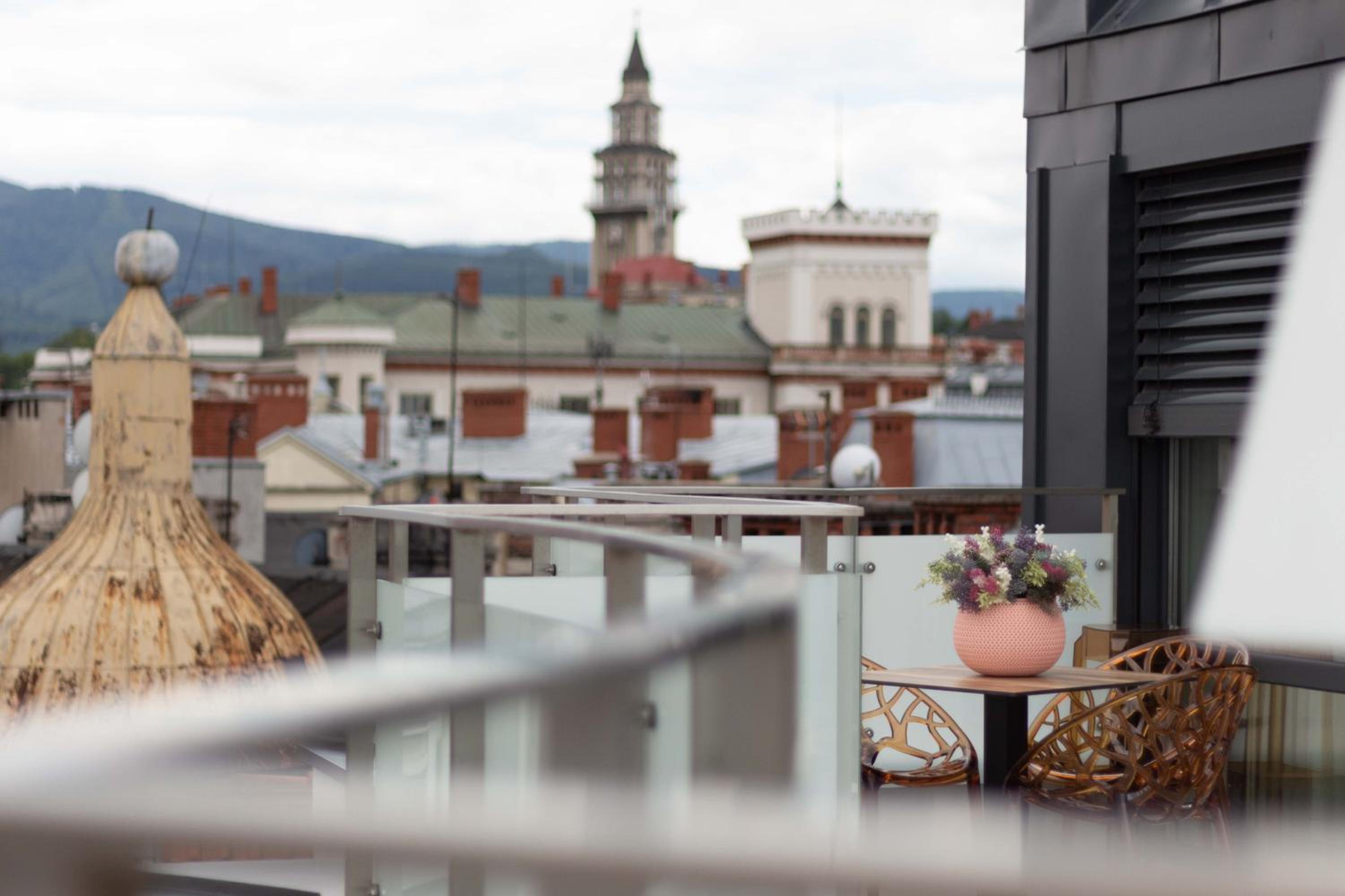 balcony
