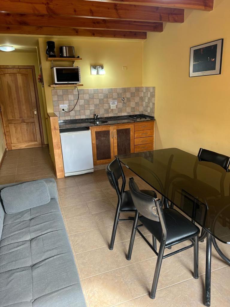 Departamento con pileta climatizada Roca