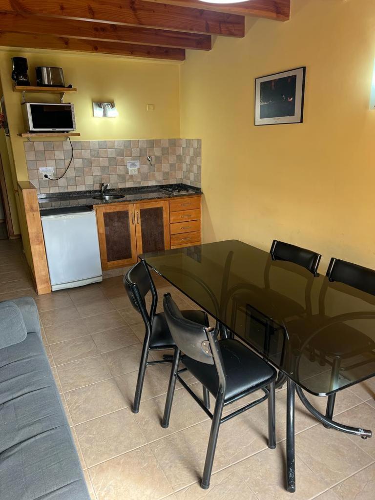Departamento con pileta climatizada Roca