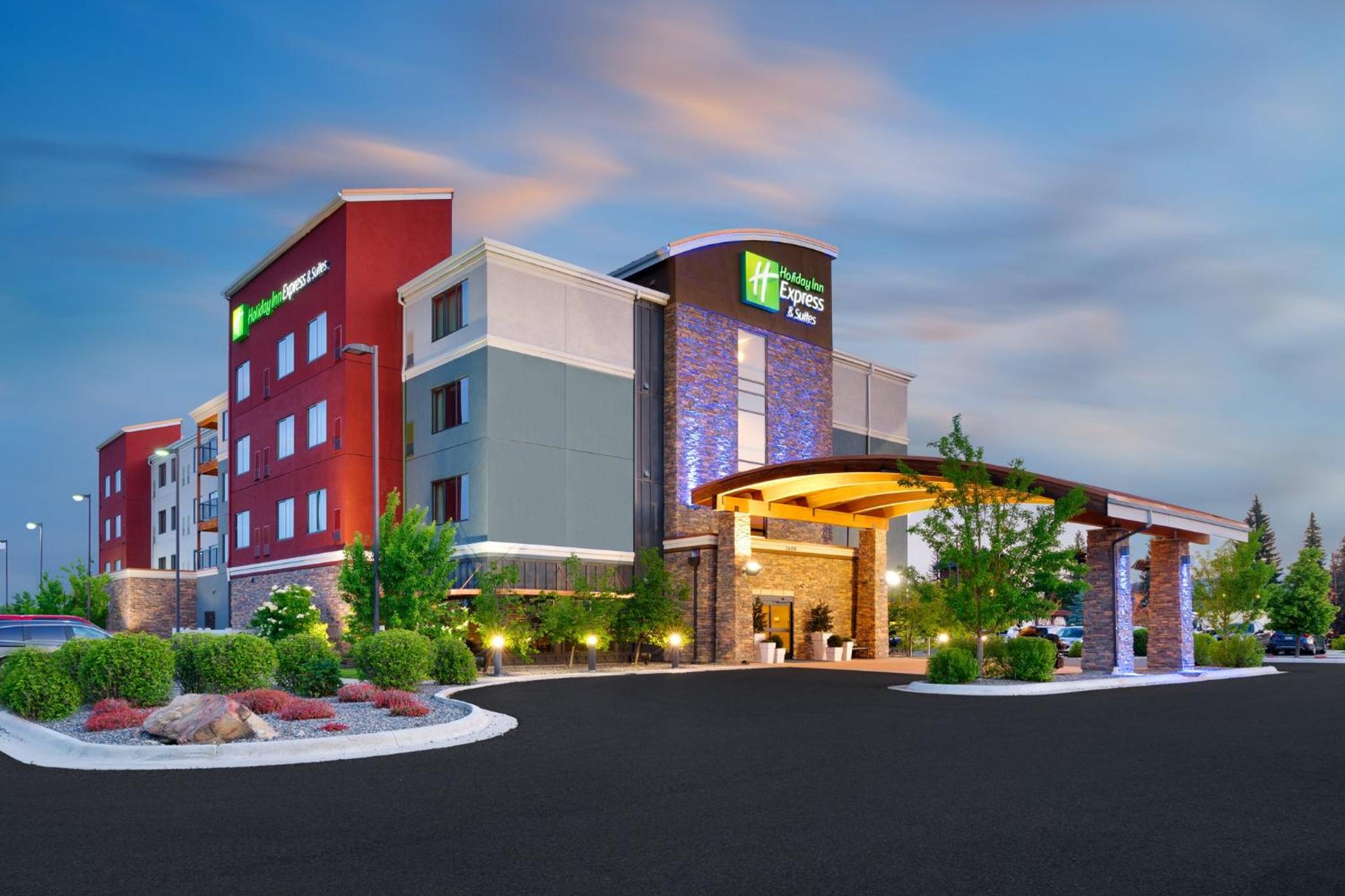 Butte Vacations - Holiday Inn Express Hotel  Suites Butte, an IHG Hotel - Property Image 1
