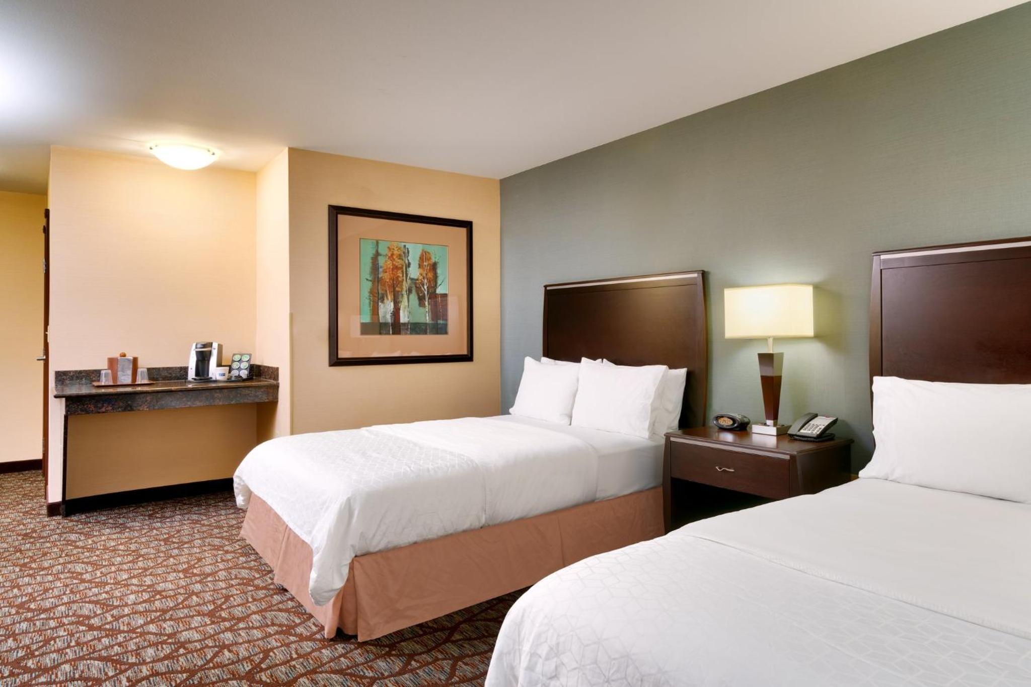 Butte Vacations - Holiday Inn Express Hotel  Suites Butte, an IHG Hotel - Property Image 3