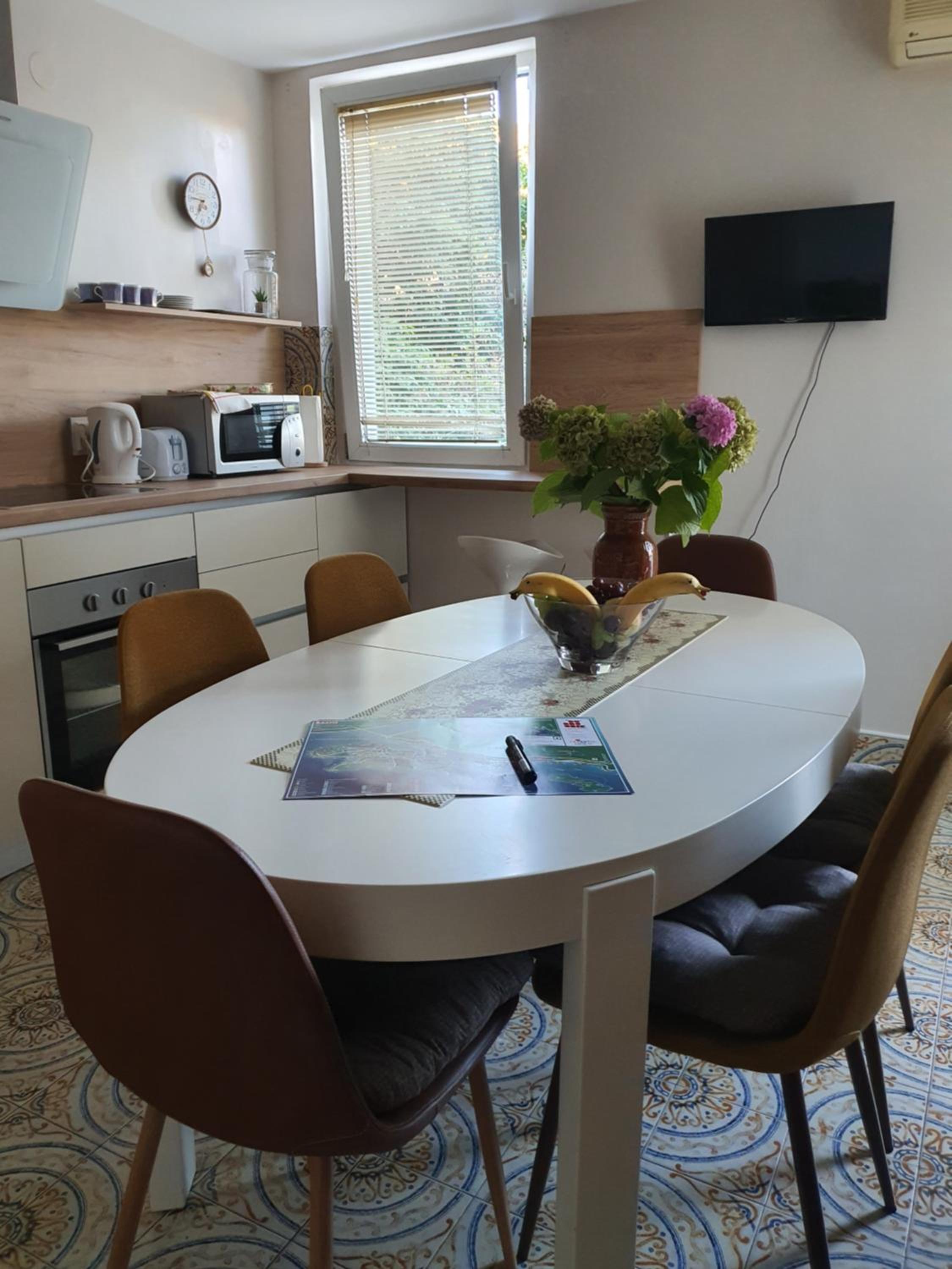 Batala1-City marina apartment with secured private parking