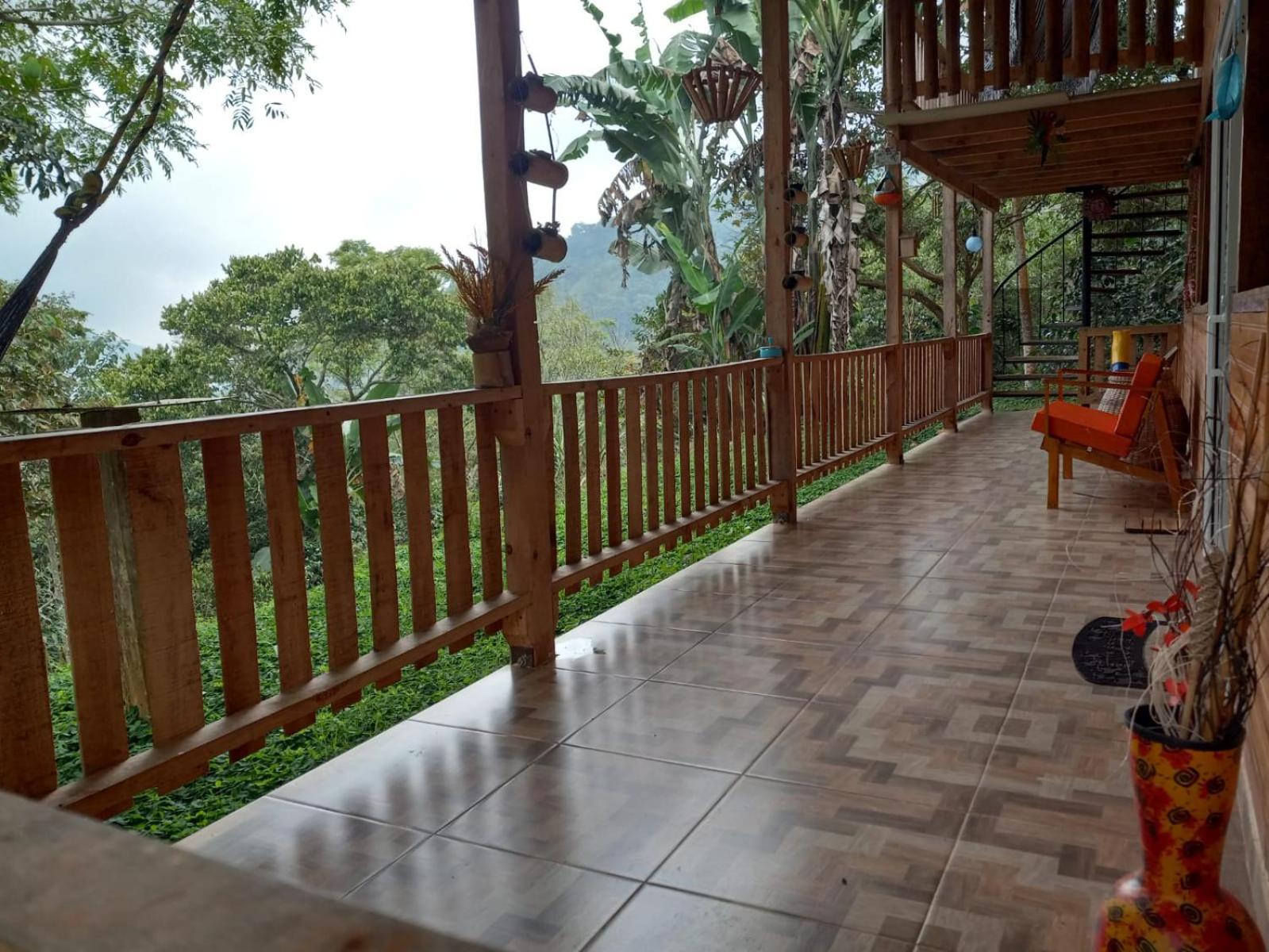 LA CASA DEL BOSQUE Via SALADITO