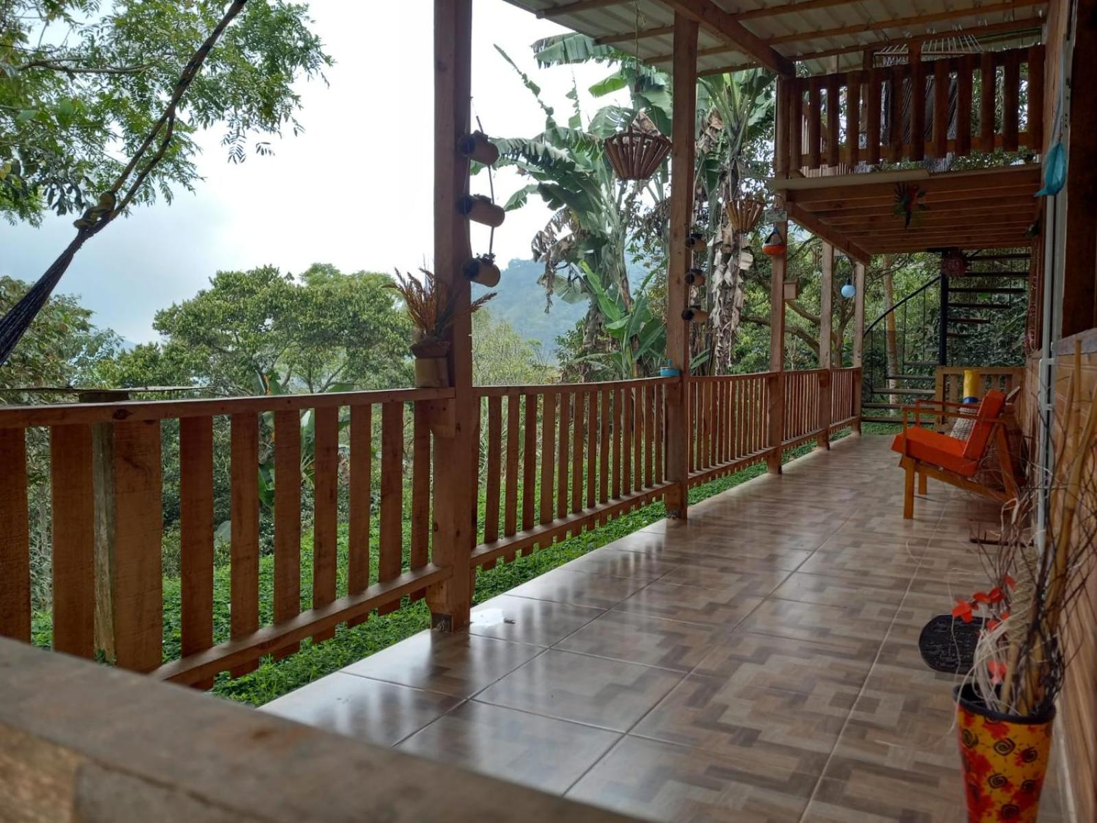 LA CASA DEL BOSQUE Via SALADITO