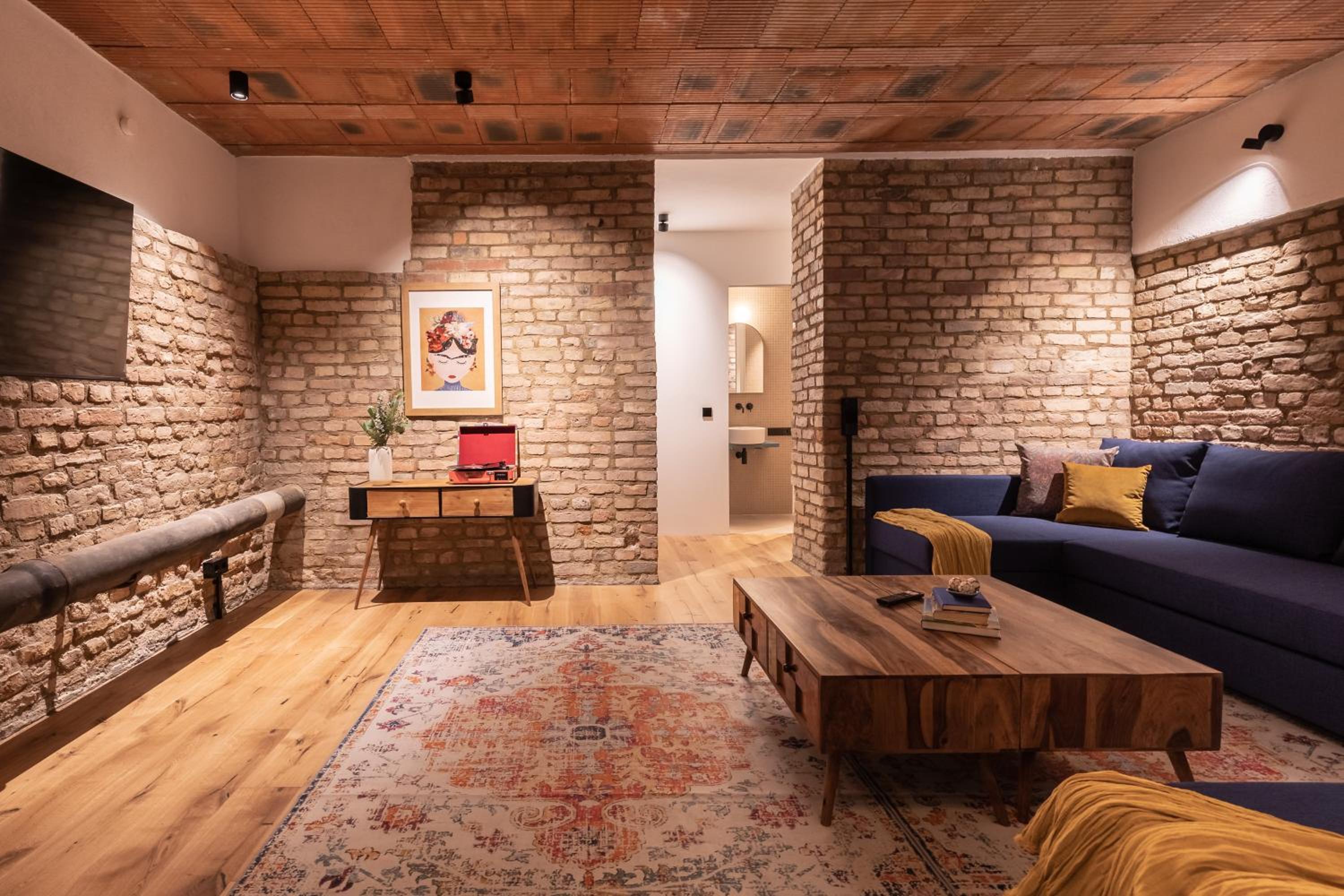 Industrial Loft Duplex -100sqm- near Antonplatz