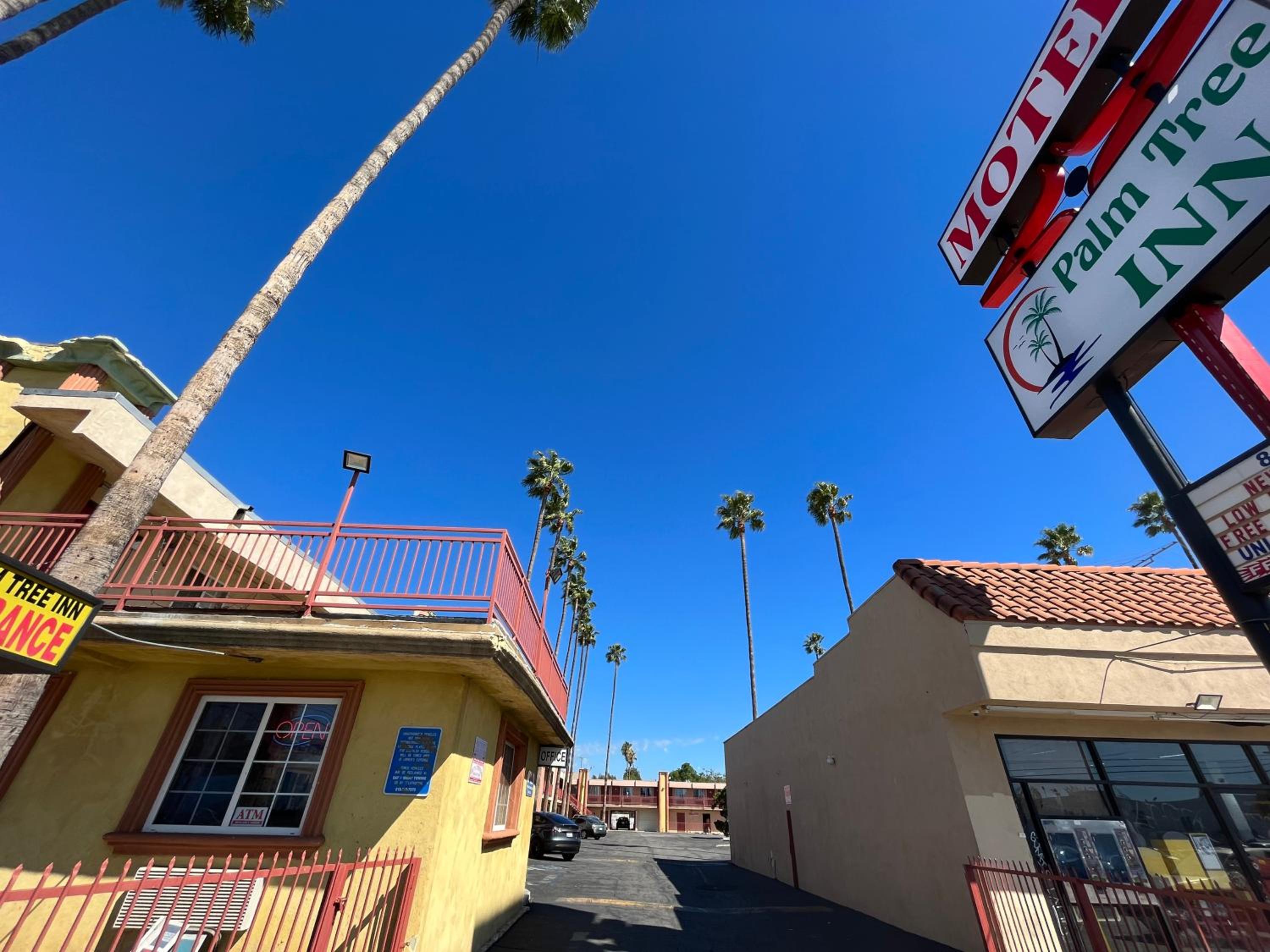 Palm Tree Inn - Property Image 5