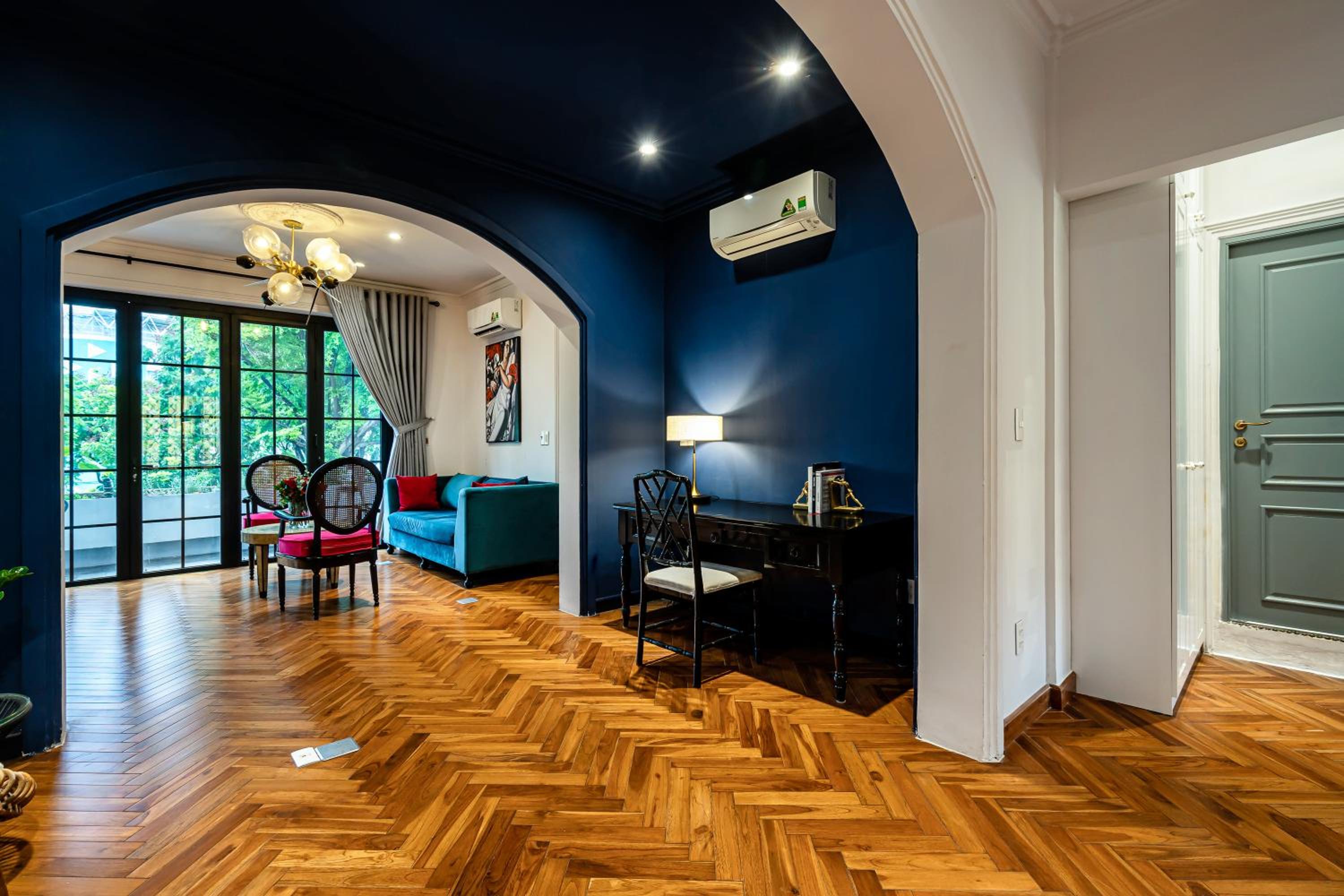 hotel room