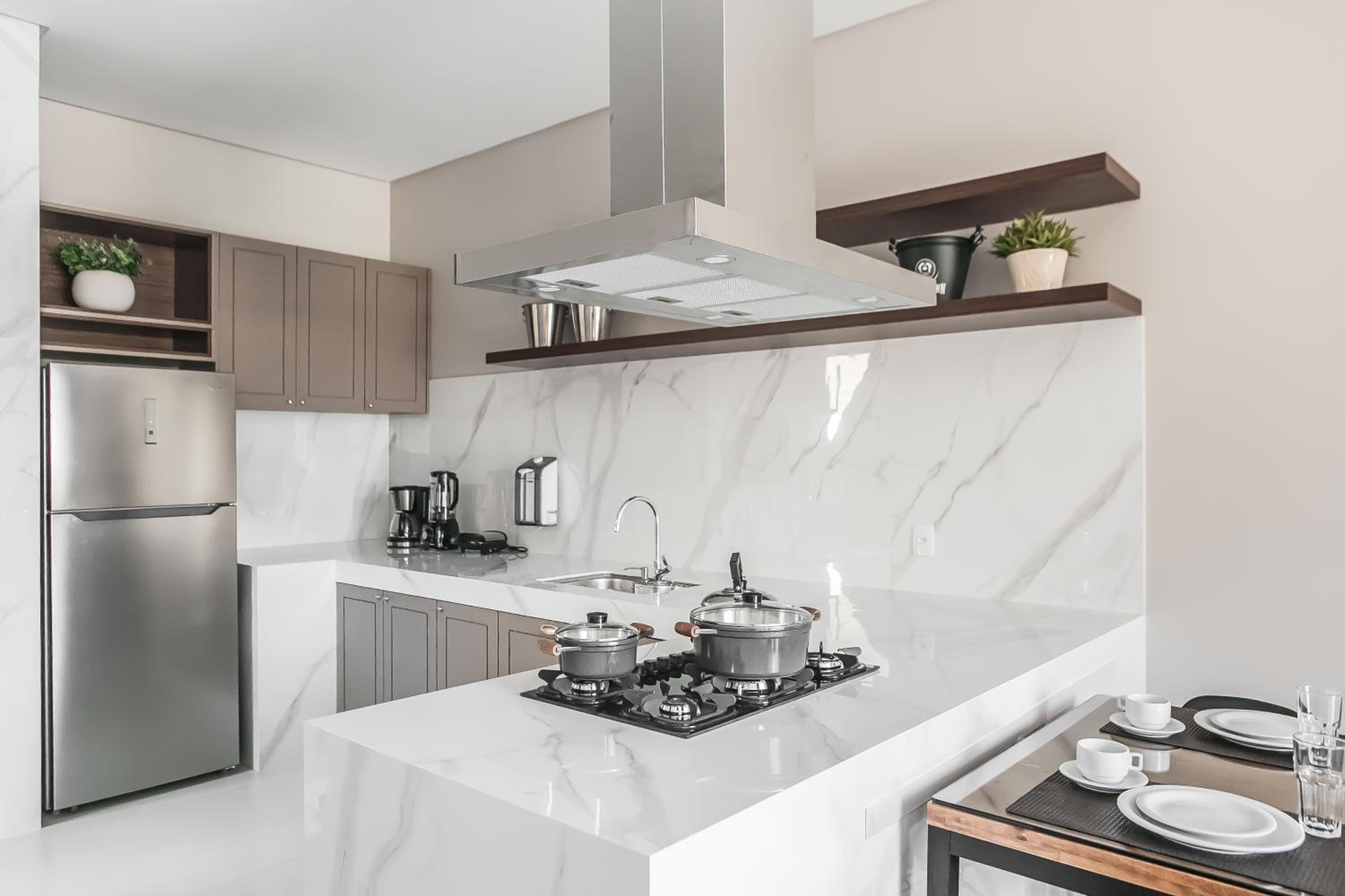 Casa Requinte, 4 suítes com Piscina Privativa, BC