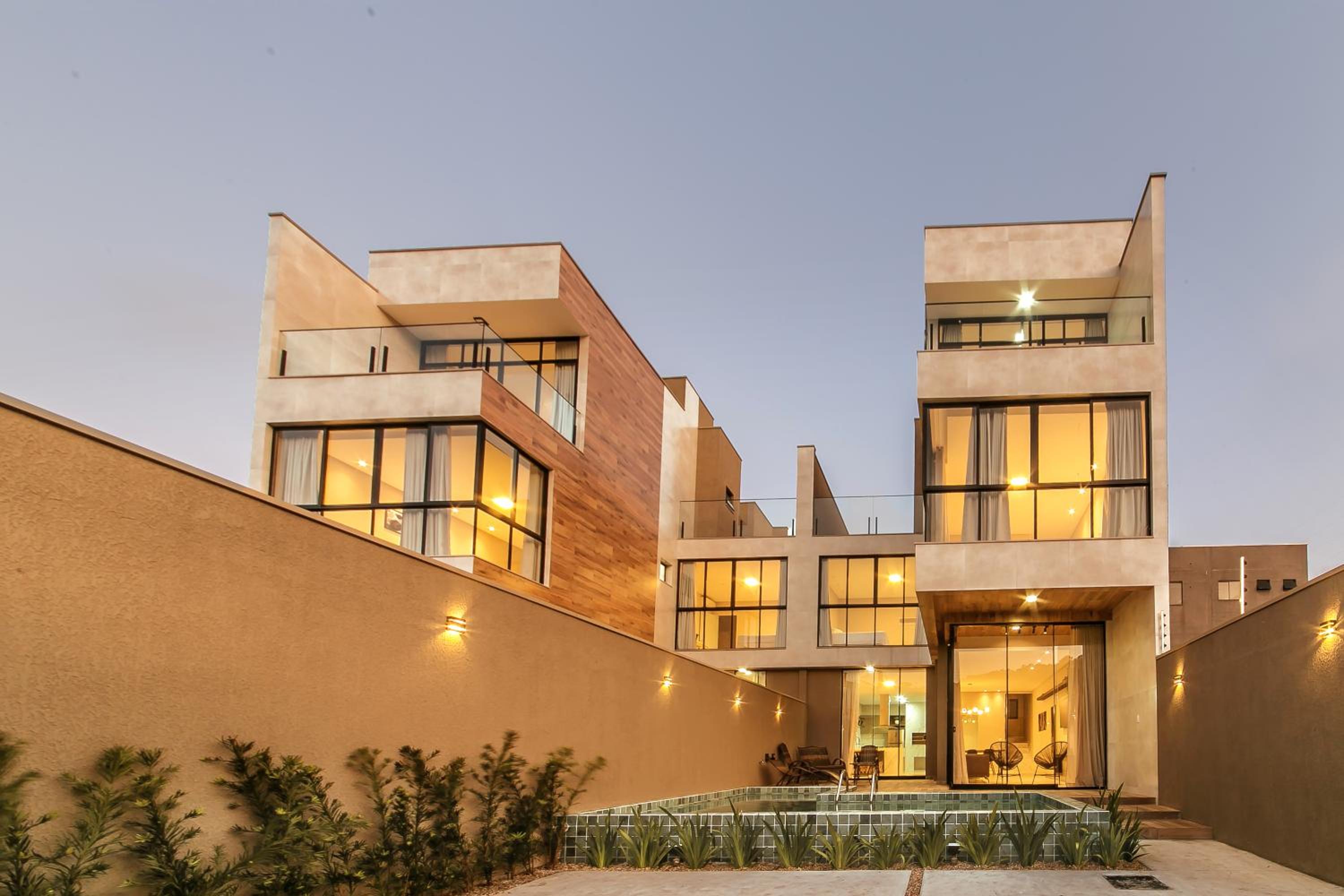 Casa Requinte, 4 suítes com Piscina Privativa, BC