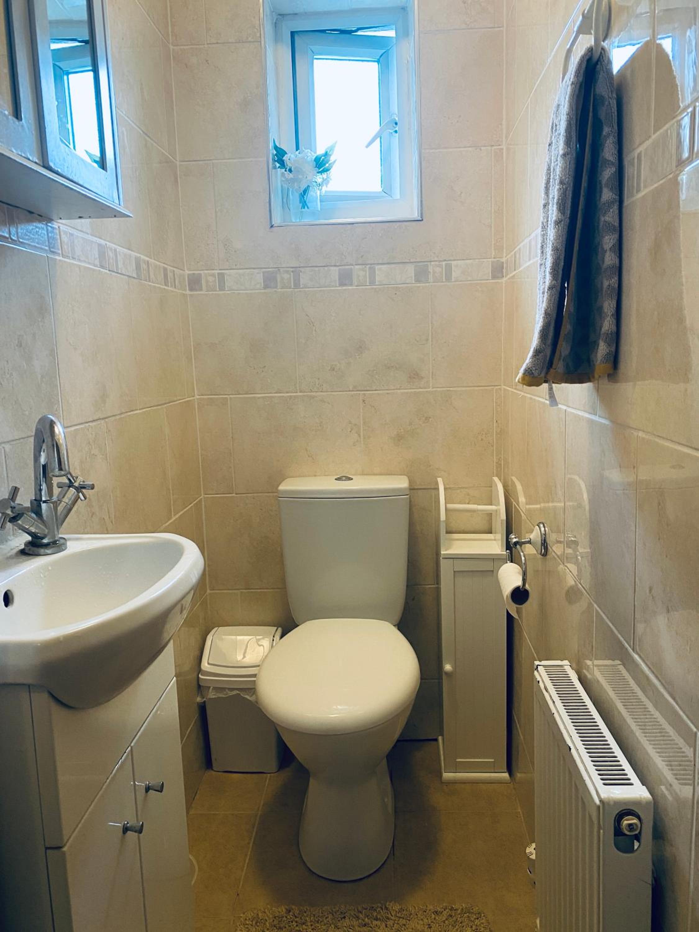 Hameway House- Stunning 4 bedroom house with a spacious kitchen