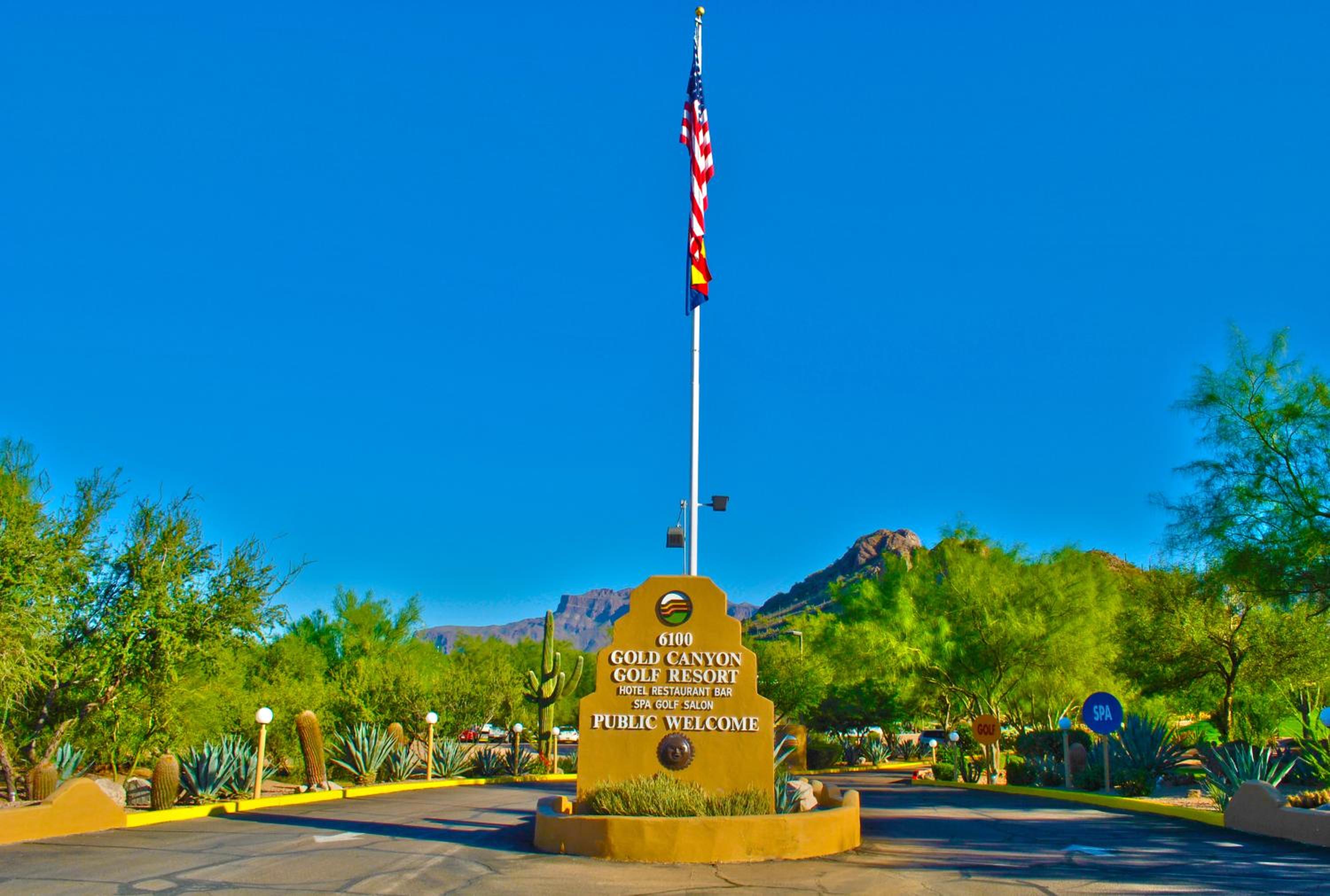 Gold Canyon Golf Resort