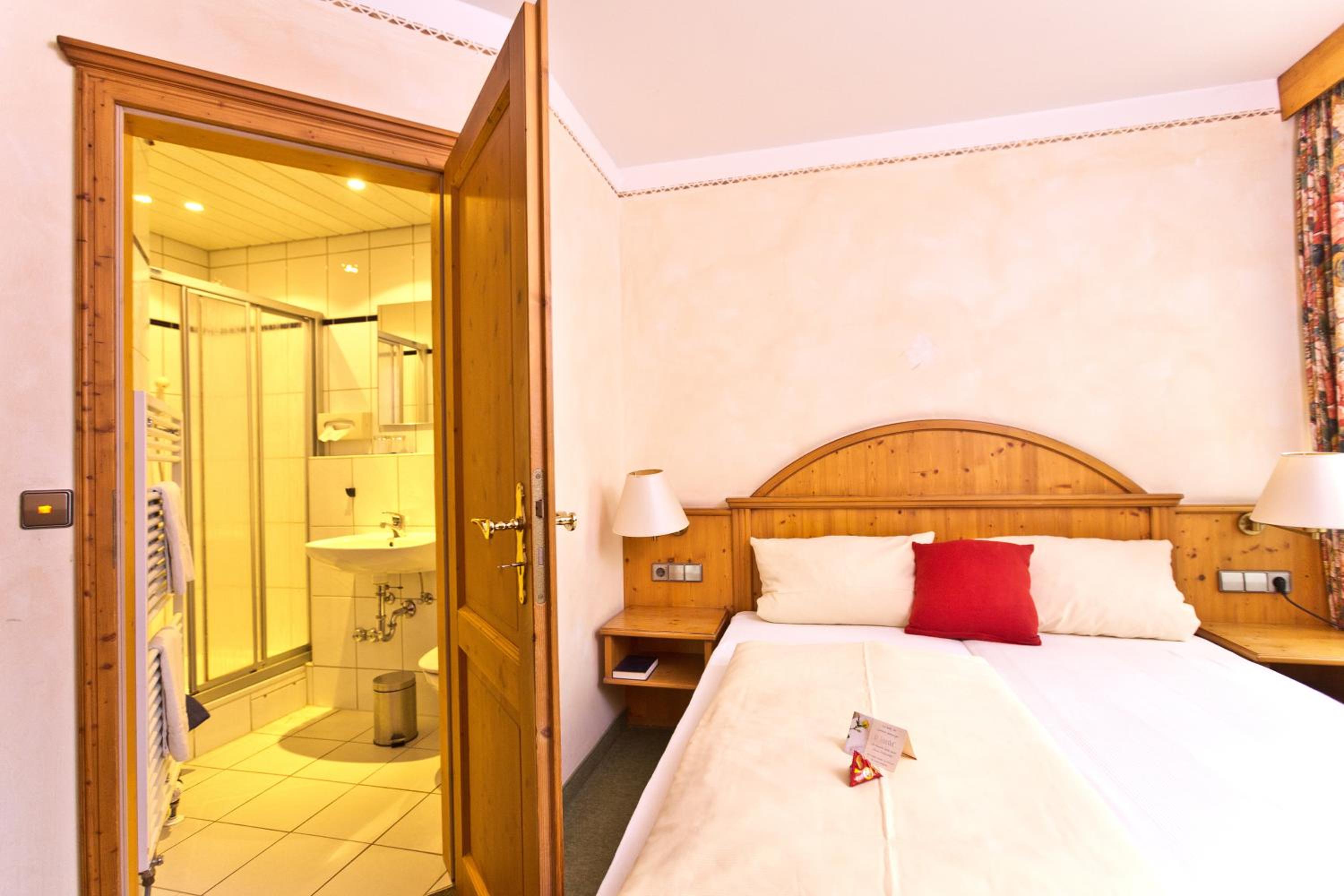 AKZENT Hotel Krone - Property Image 3