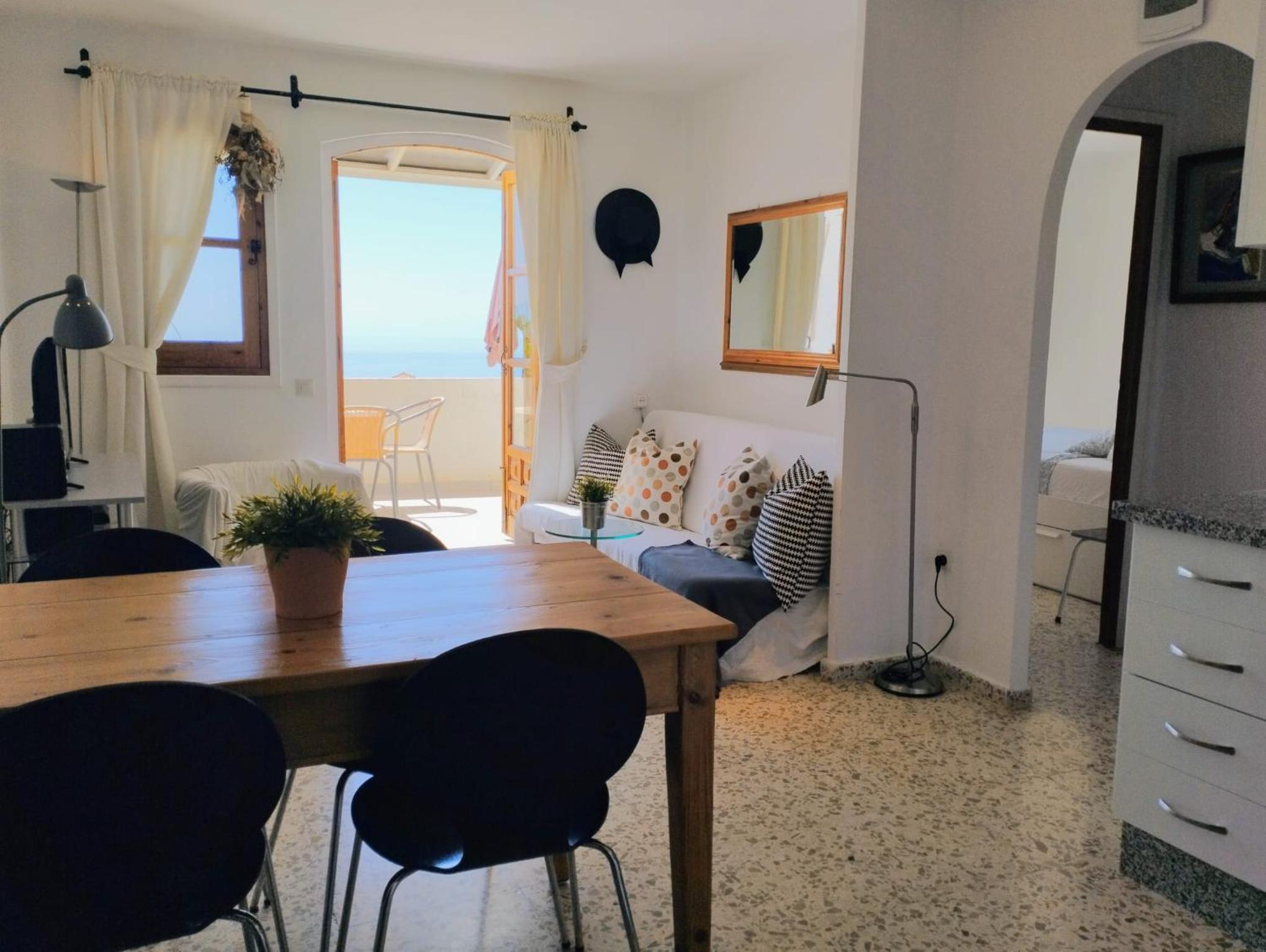 Lovely 2 bedroom in Capuchinos, San Juan de Capistrano, Nerja view 3