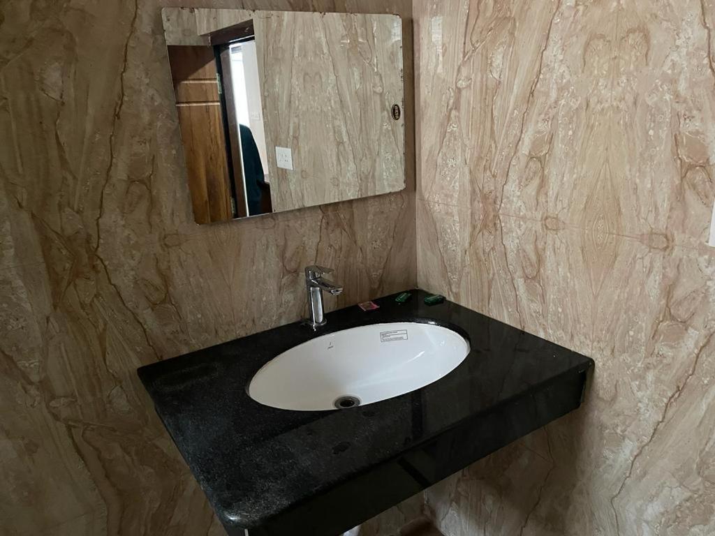Tselazang Boutique Hotel By WB Inn view 5