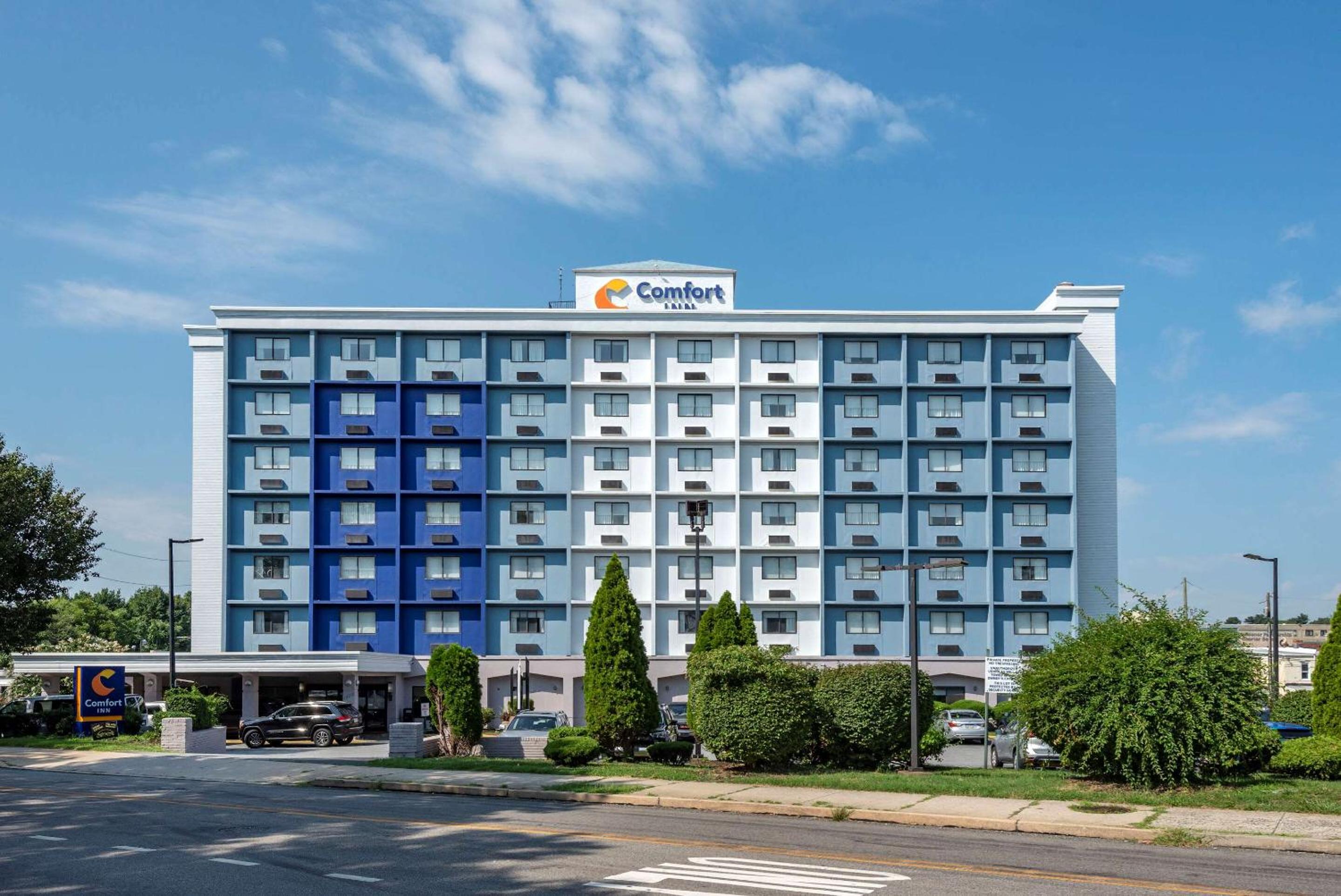 Comfort Inn Philadelphia International Airport West view 3