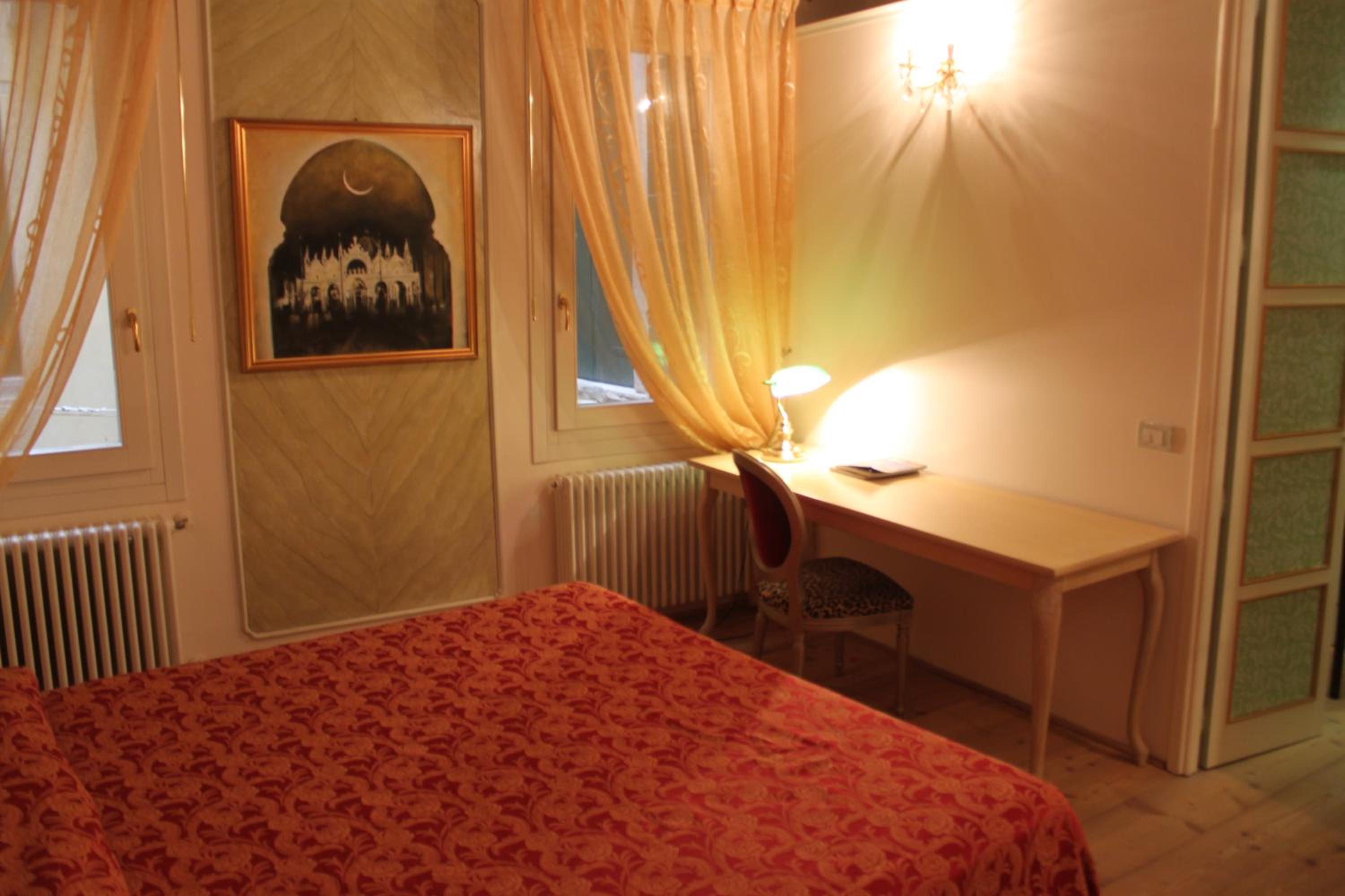 Sant'Angelo - Fenice Apartments in Venice