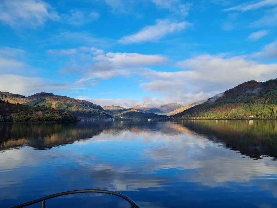 Superb Loch Side Apartment with Sea & Sunset Views view 4