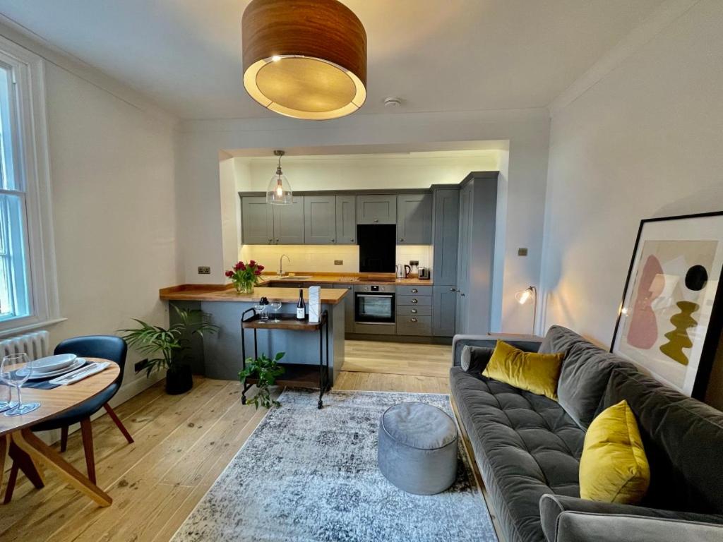 Walmgate Apartment