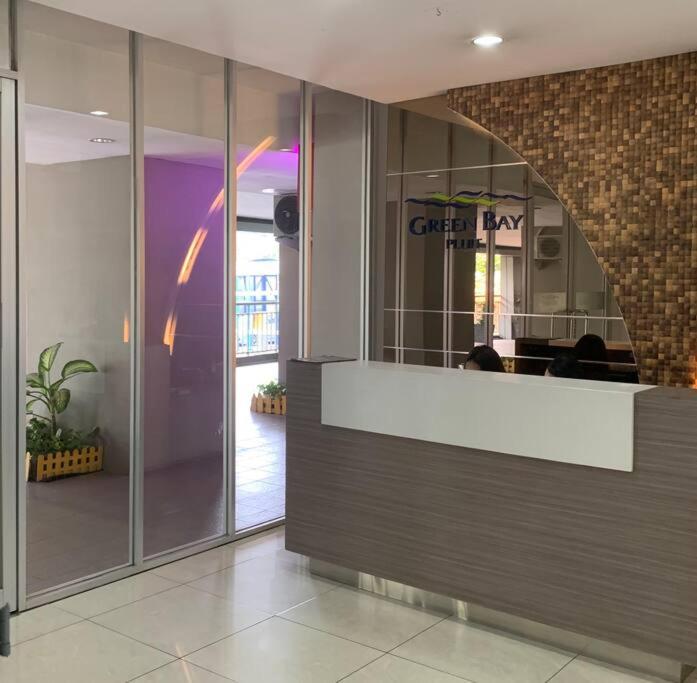 Cozy Studio Work From Home at Apt Greenbay Pluit Baywalk Tower C
