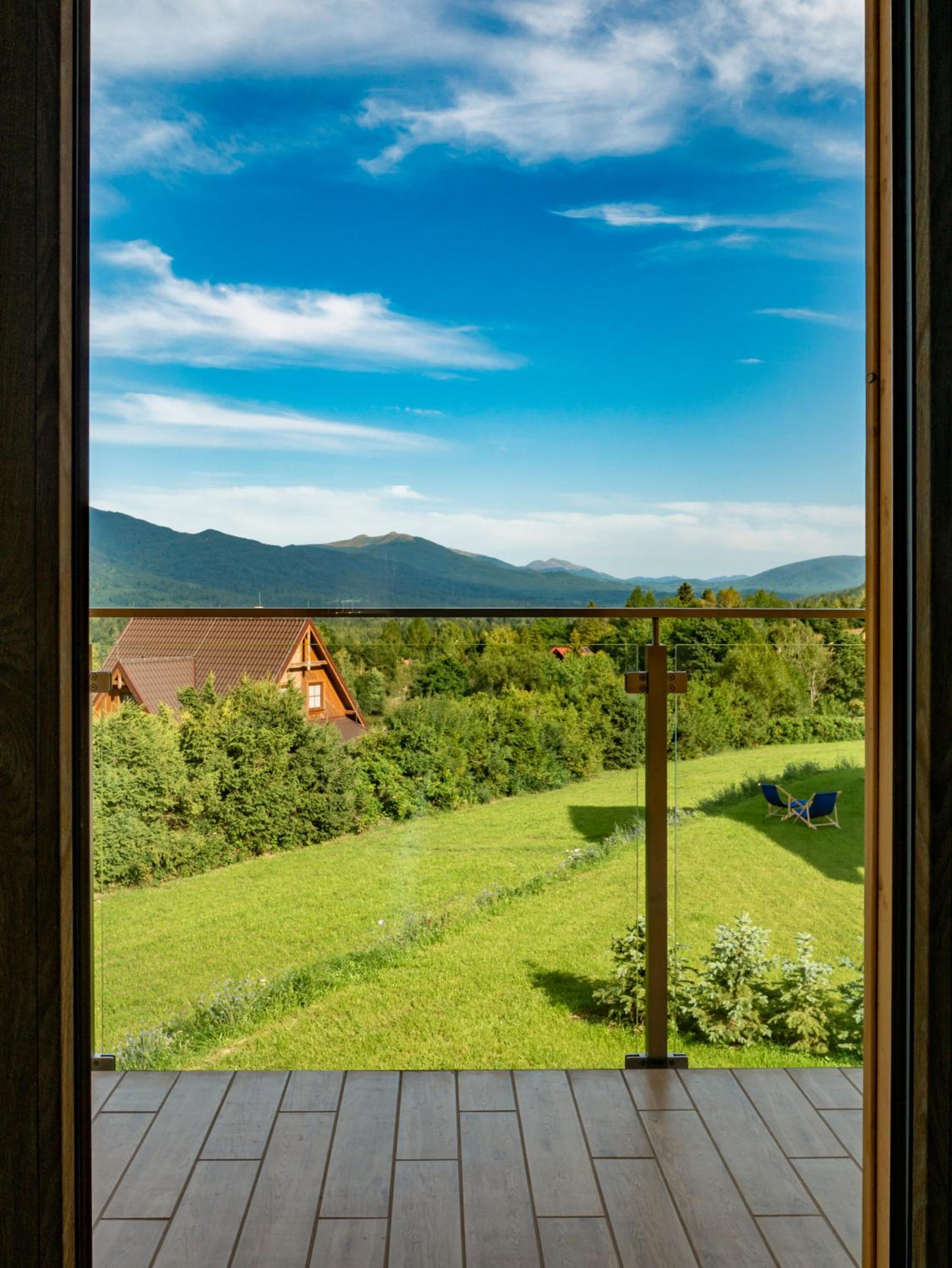 Białe Chyże view 3