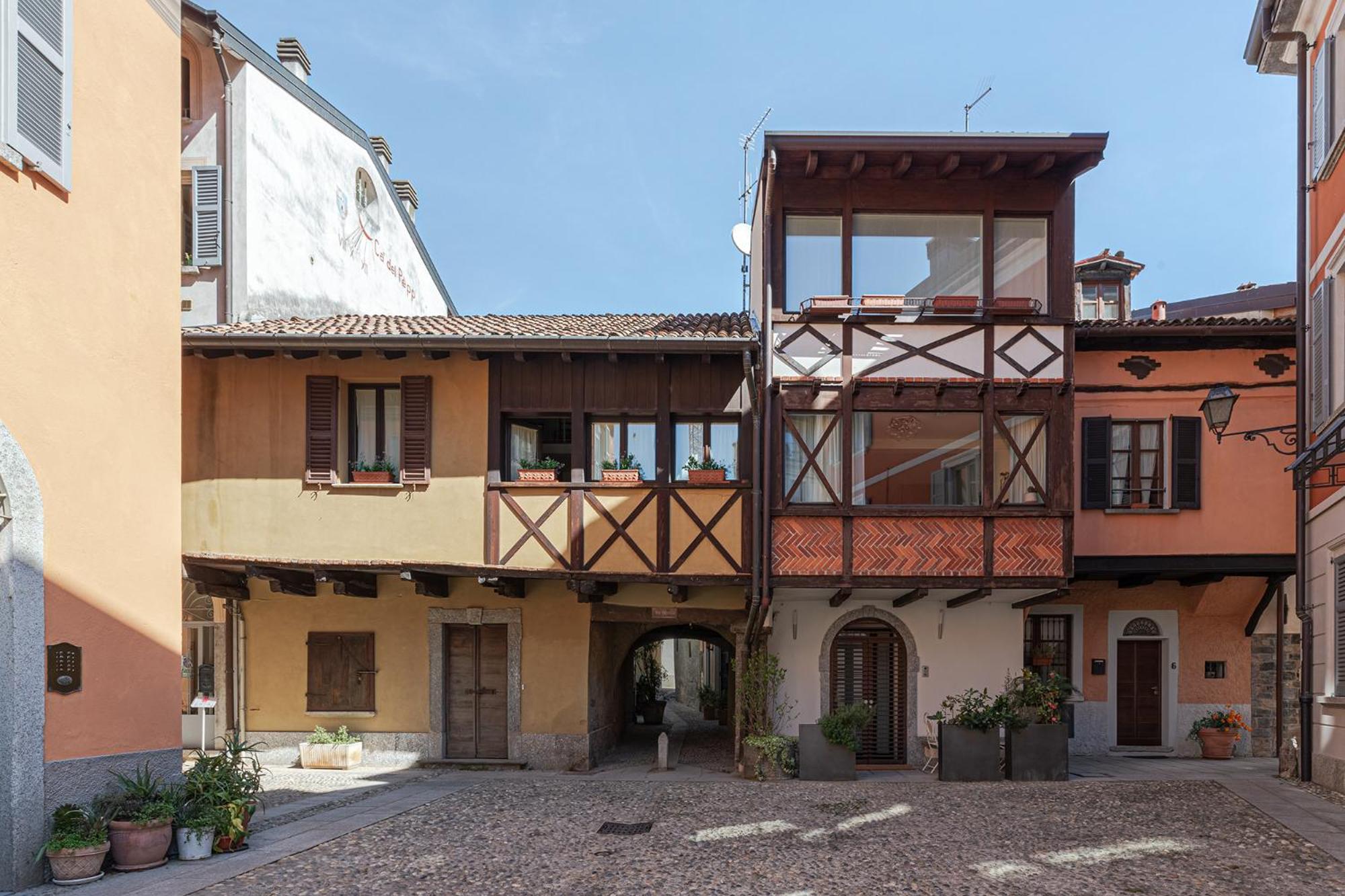 Casa al Lago di Como in Riva Cernobbio view 4