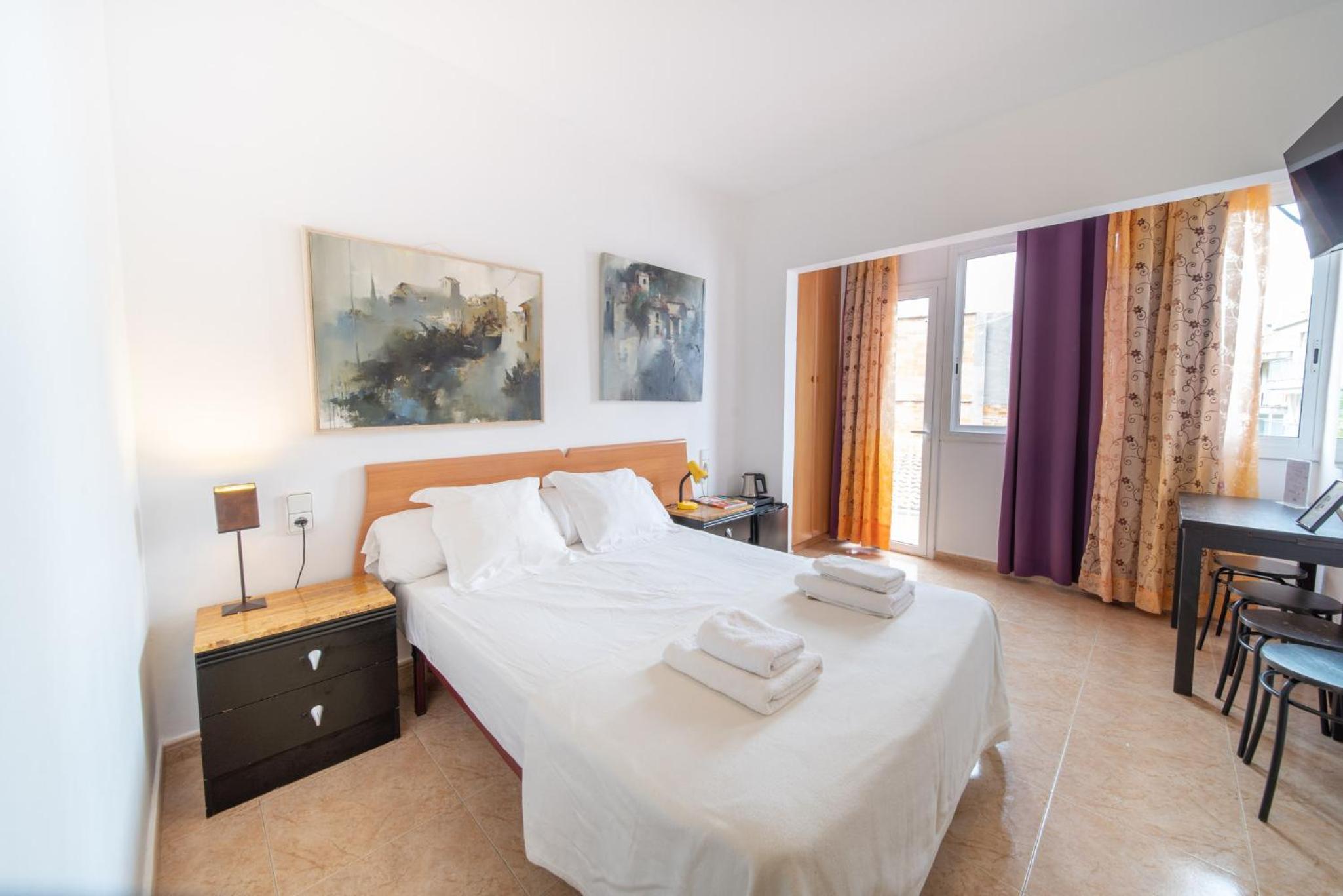 Hotel Hostal Bonanza - Image 1