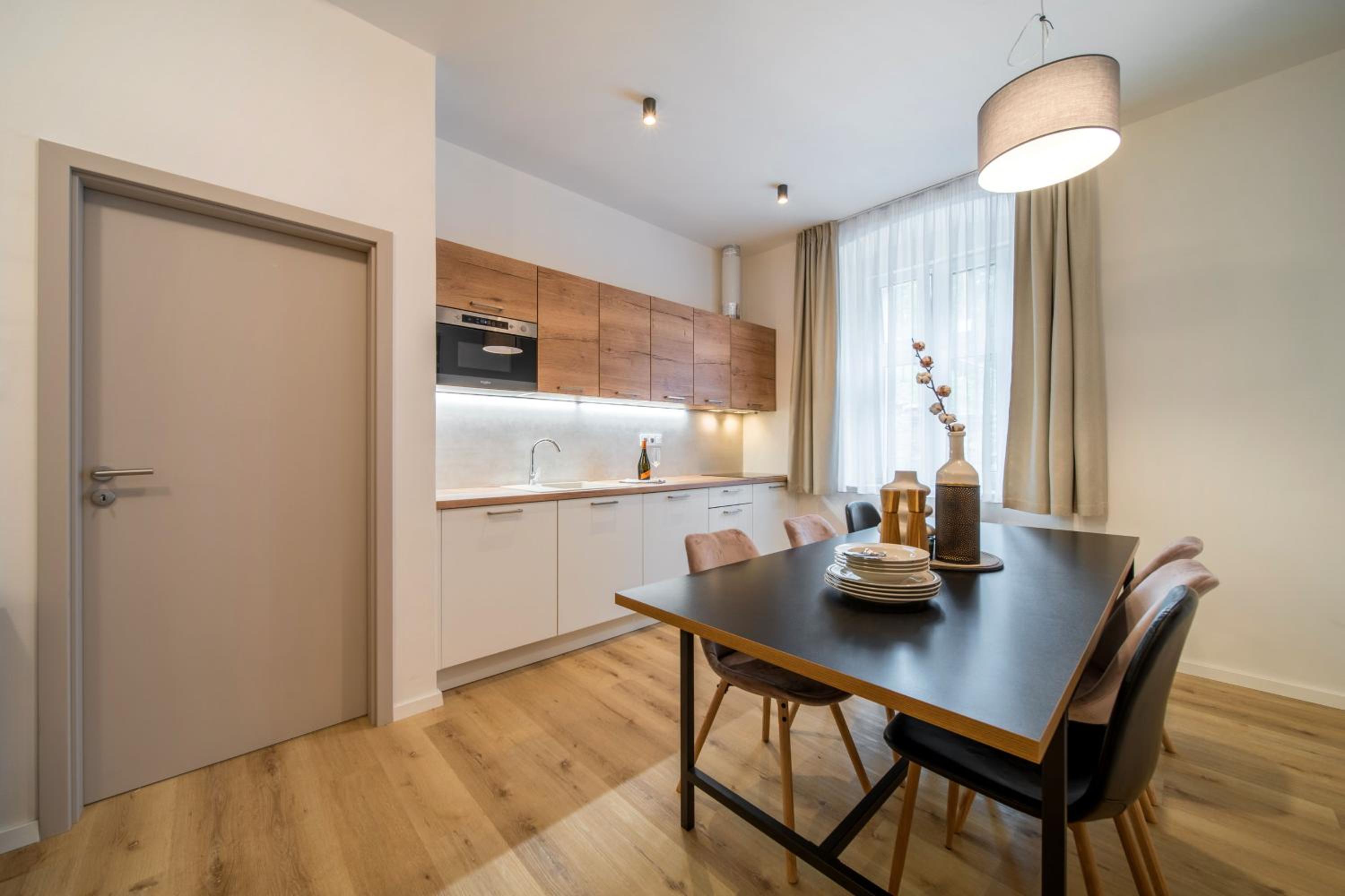 Rákosárna Suites & Apartments