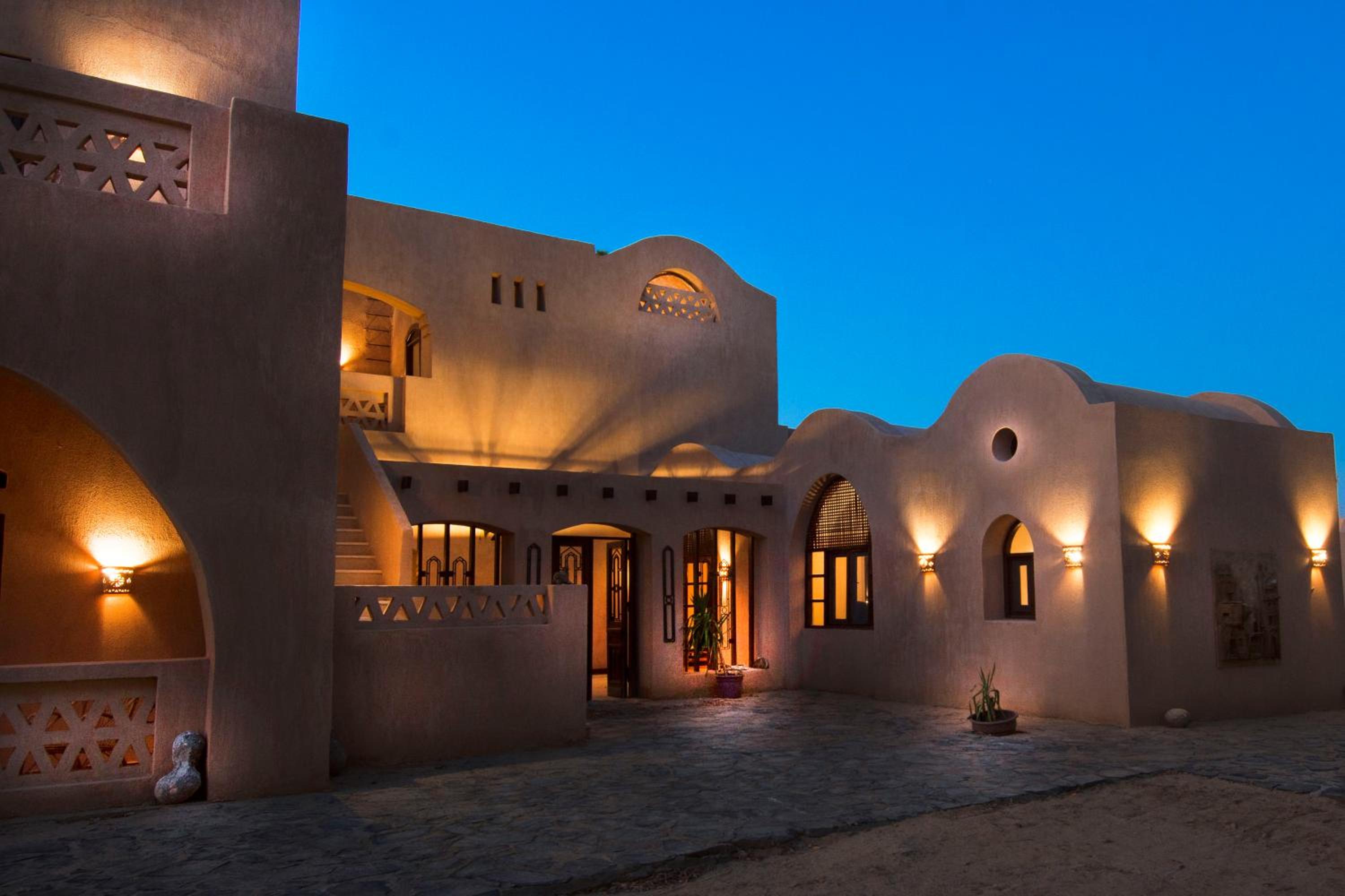 Tzila Bahariya