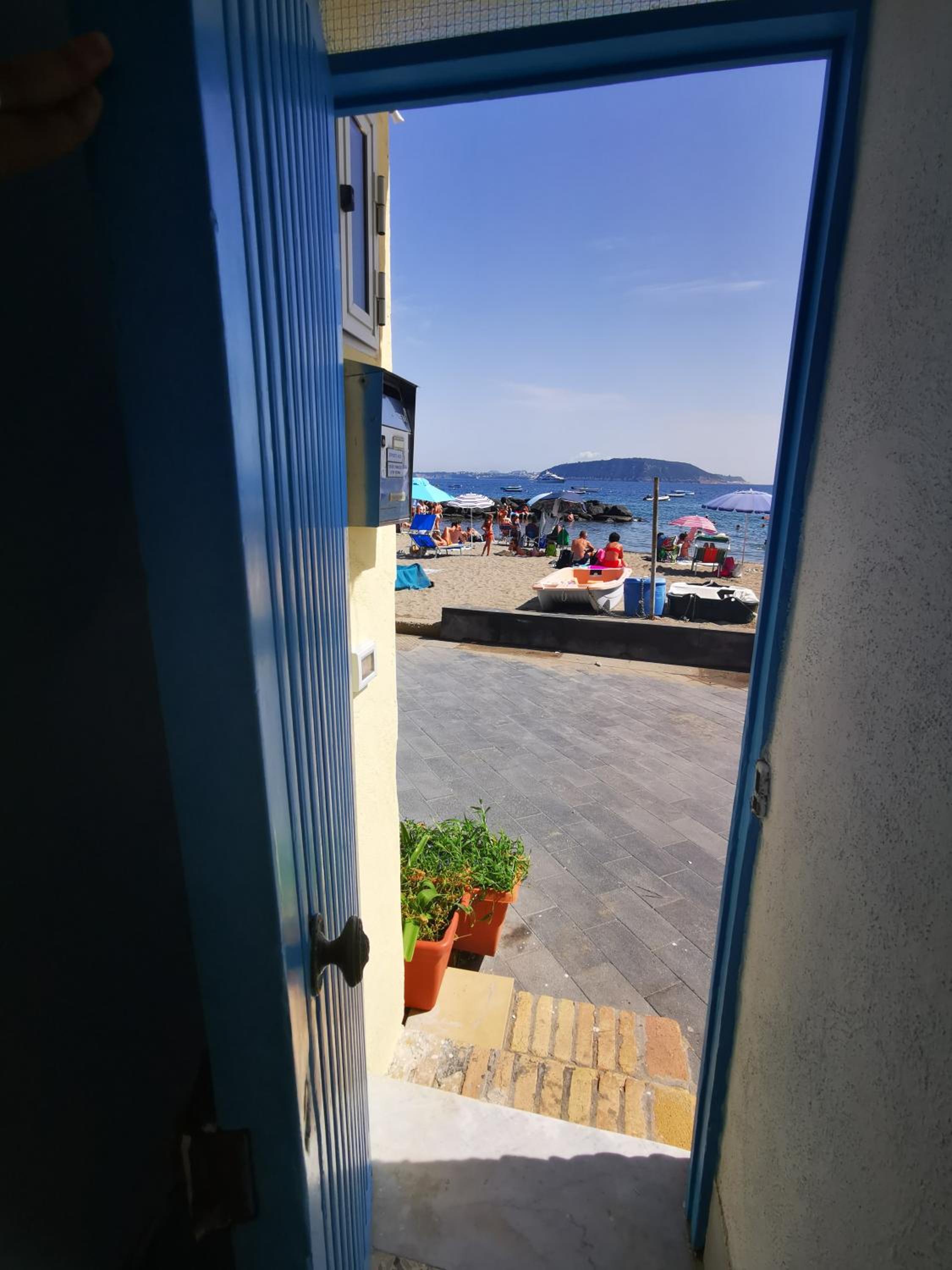 Beach House Ischia photo 4