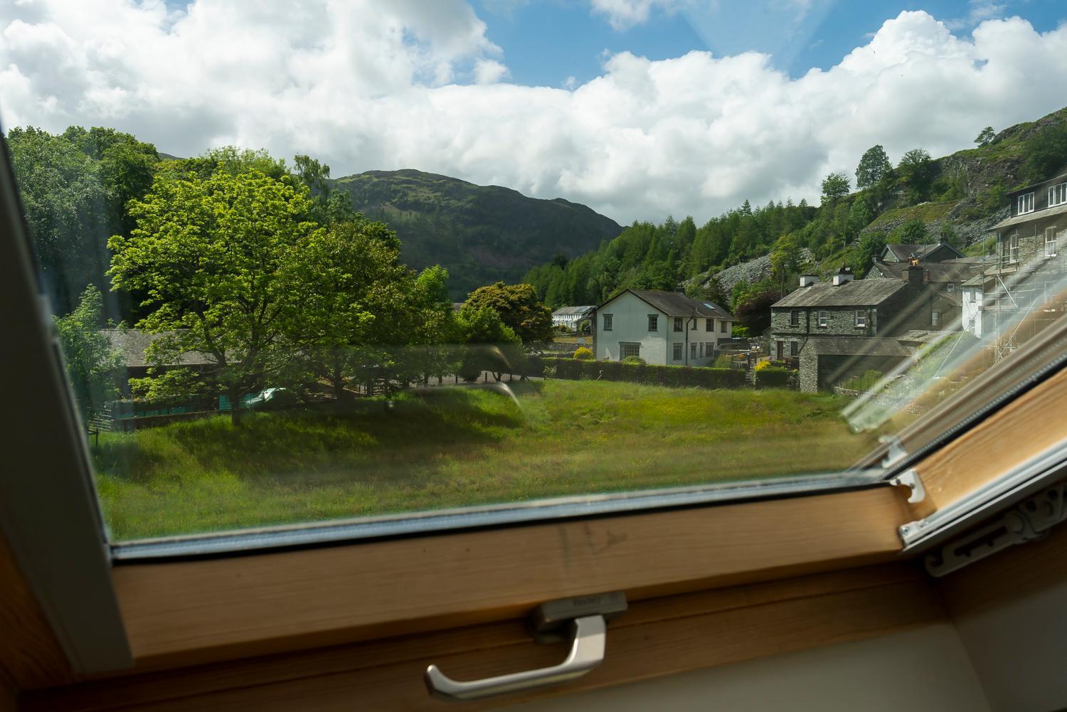 Oak Cottage Chapel Stile view 3