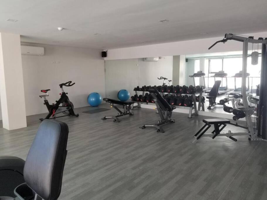 Spacious 2 bedroom 42sqm condo unit view 4