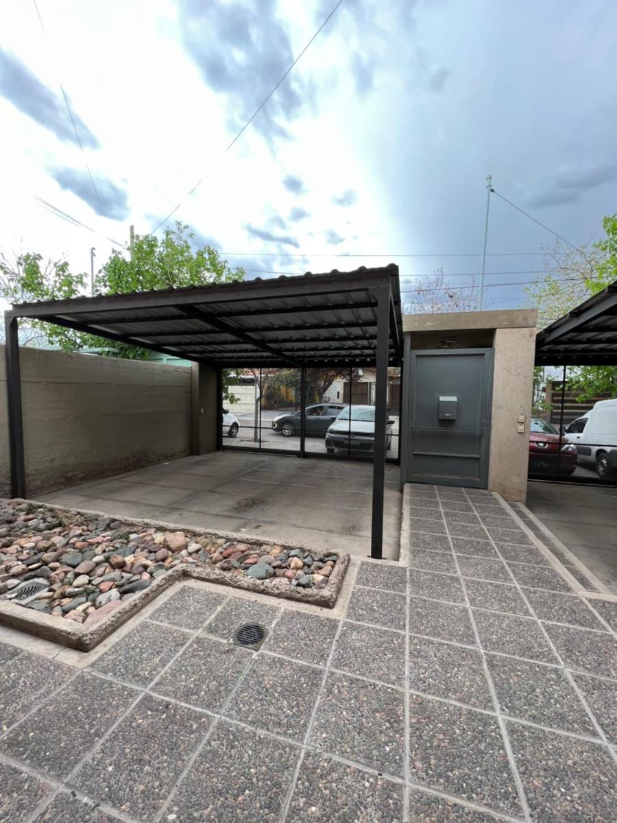 Hermoso duplex con estacionamiento
