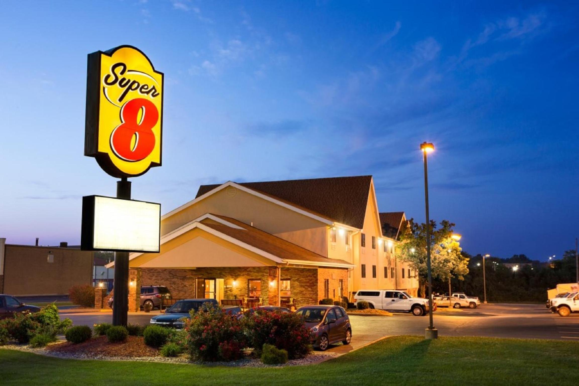 Super 8 by Wyndham Alton, Billede 31