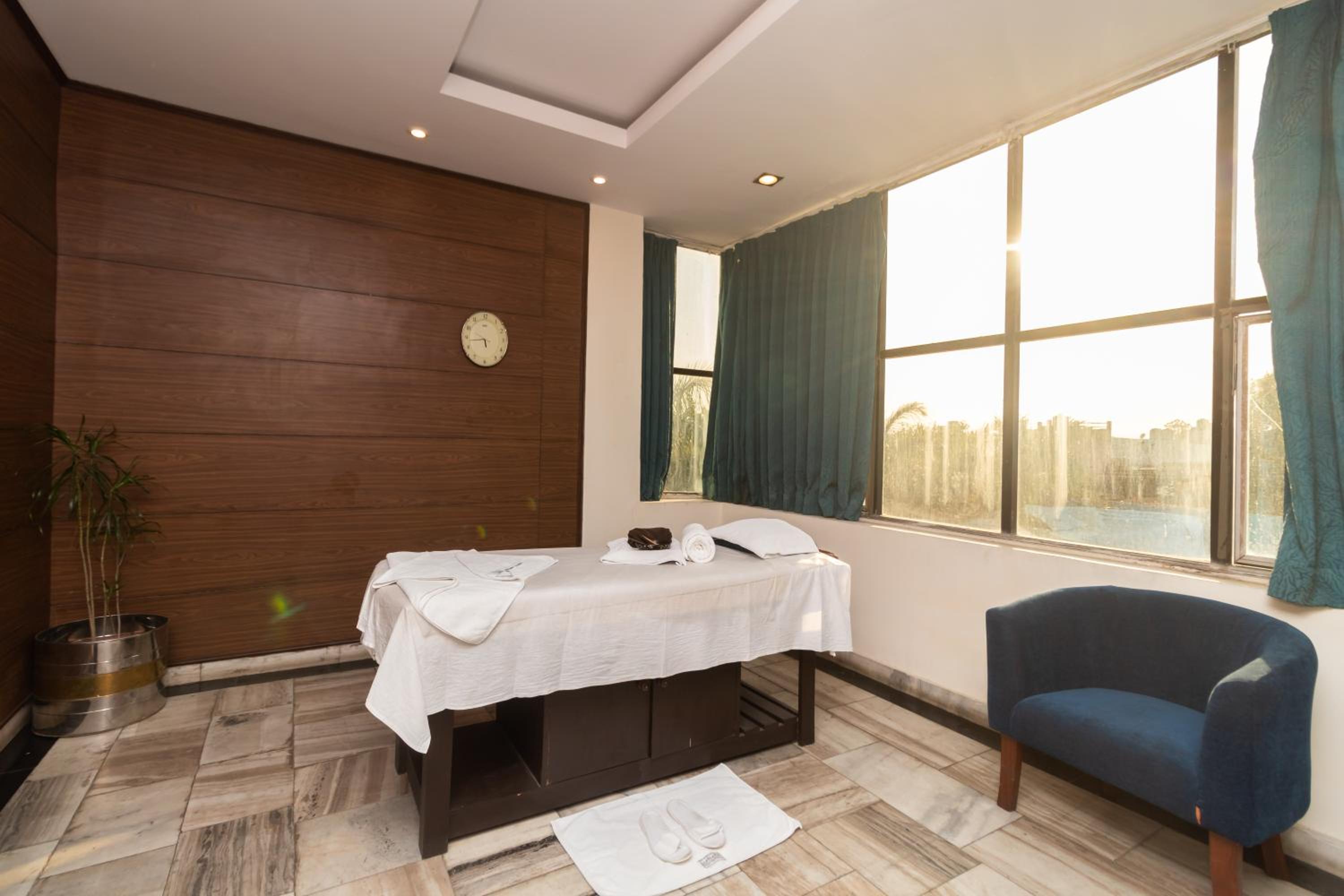 The Competent Palace Hotel