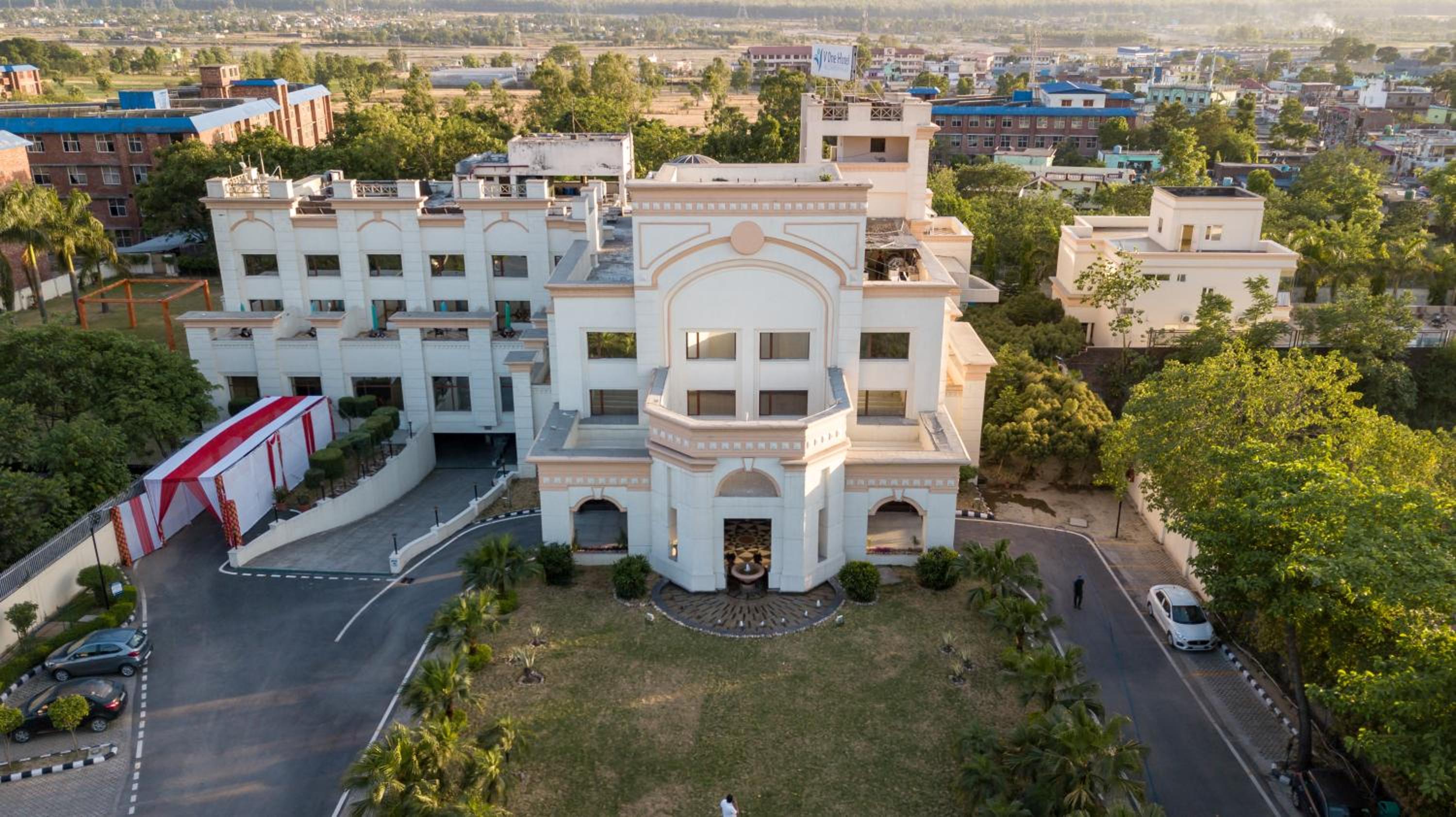 The Competent Palace Hotel