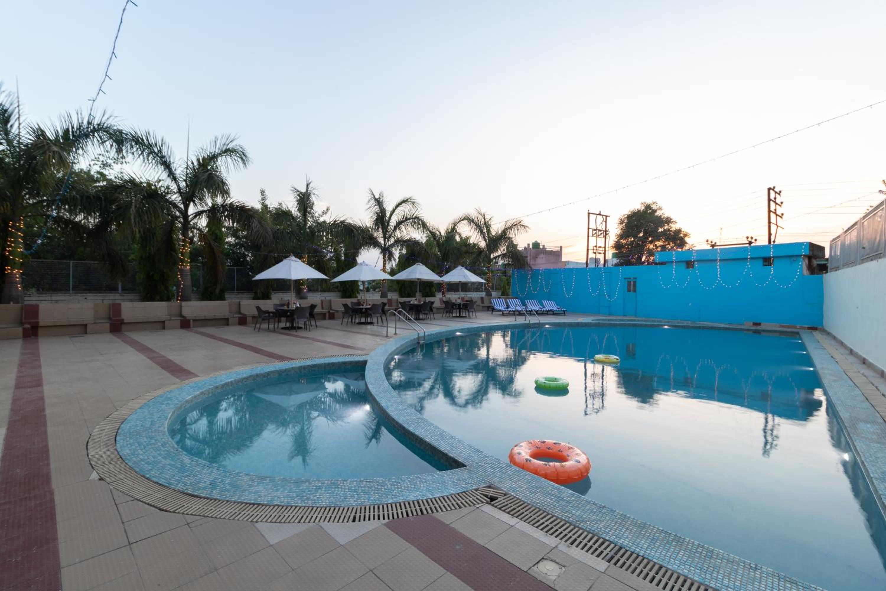 The Competent Palace Hotel