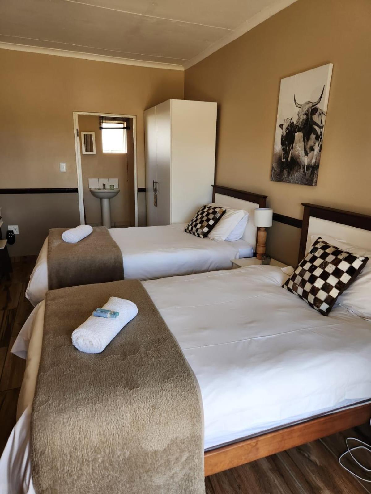 Weaver's Nest Country Inn