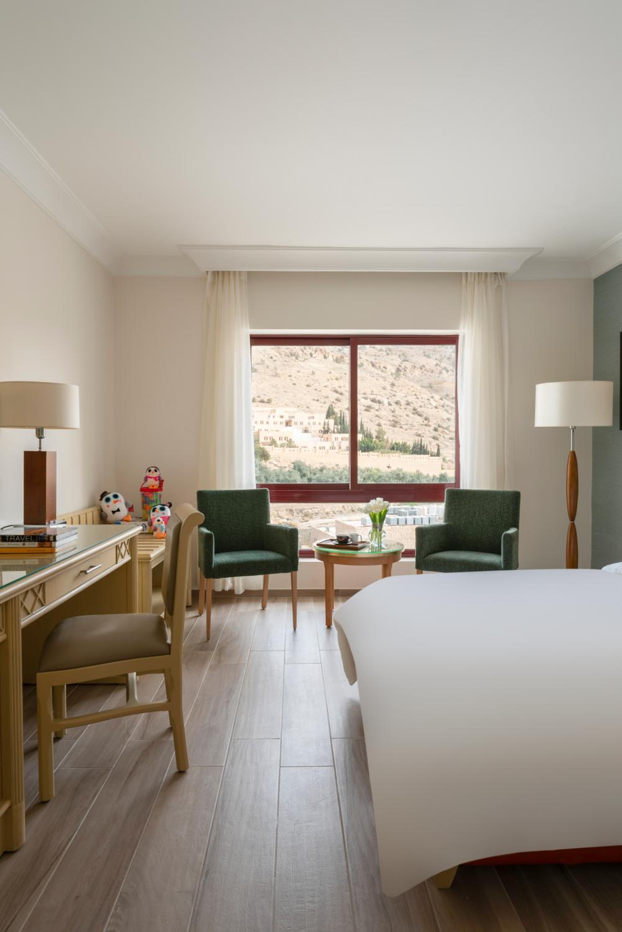 Mövenpick Resort Petra — photo 152