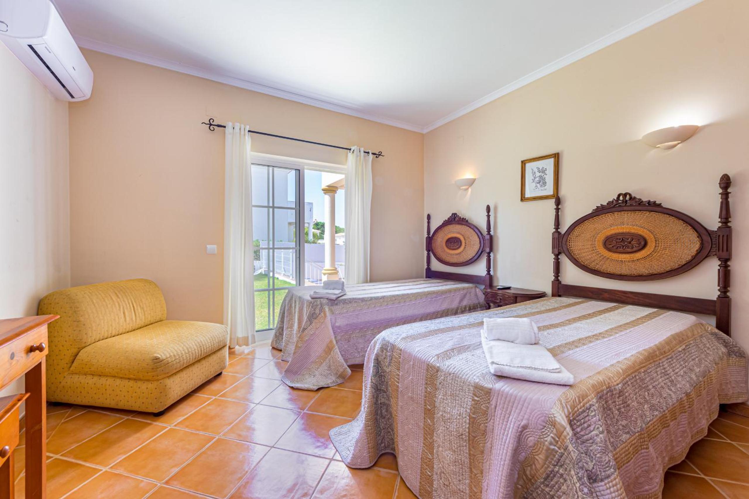 Villa Ocre