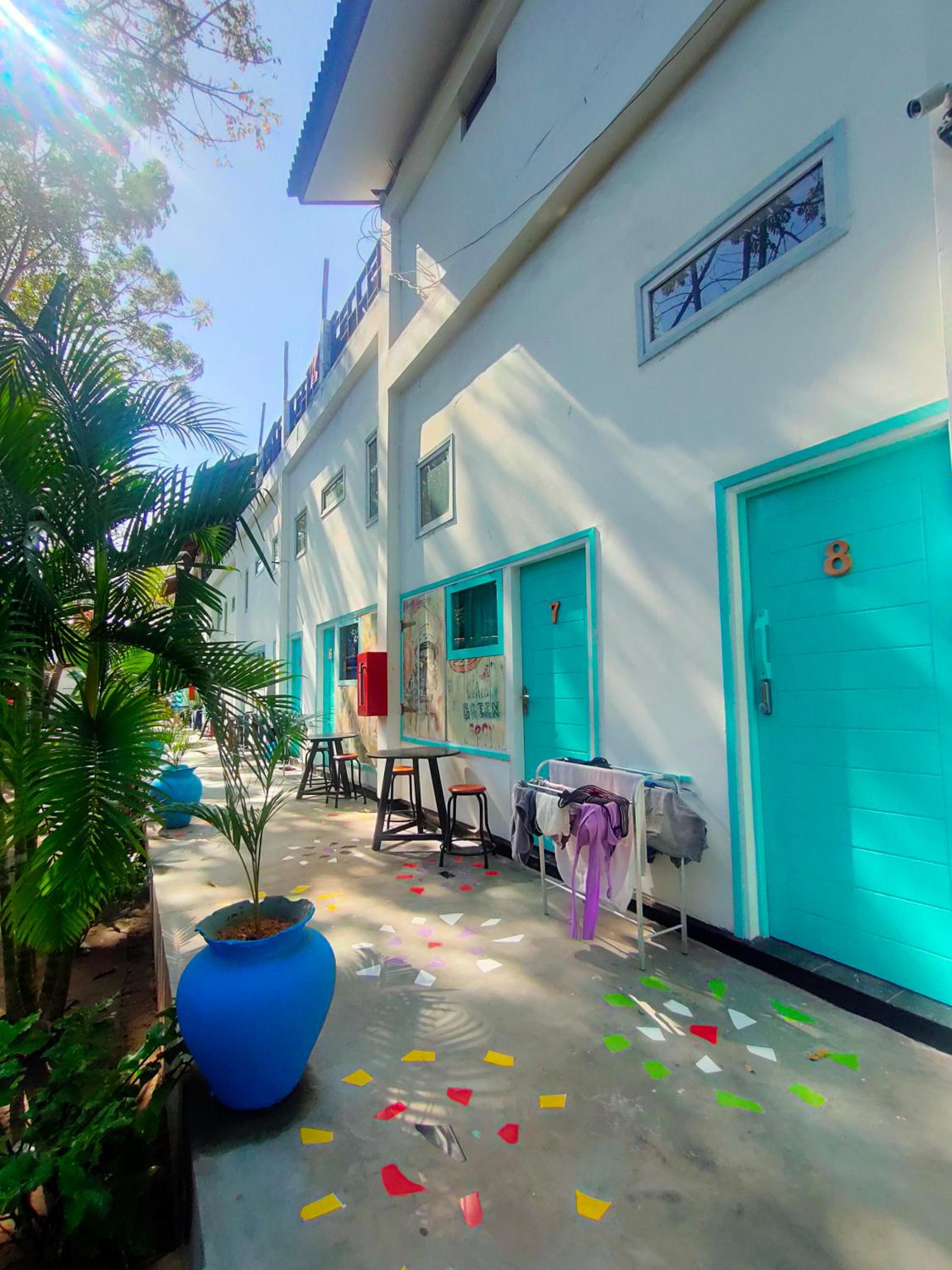 Gili Beach Bum Hostel