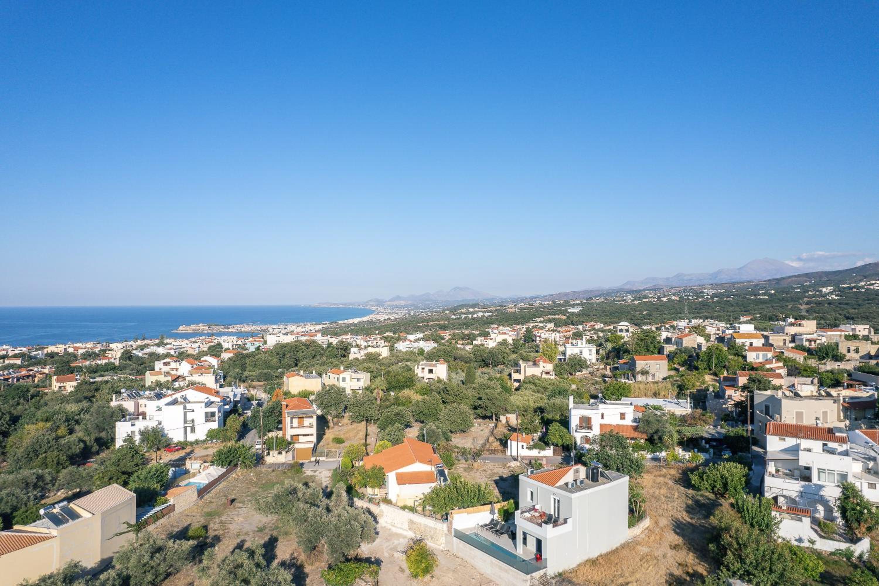 Haroupia Home