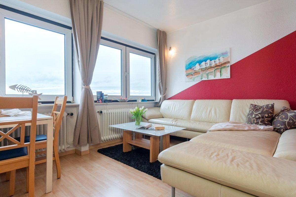 Strandhotel-Heiligenhafen-Wohnung-317-Seestern-Typ-II view 2