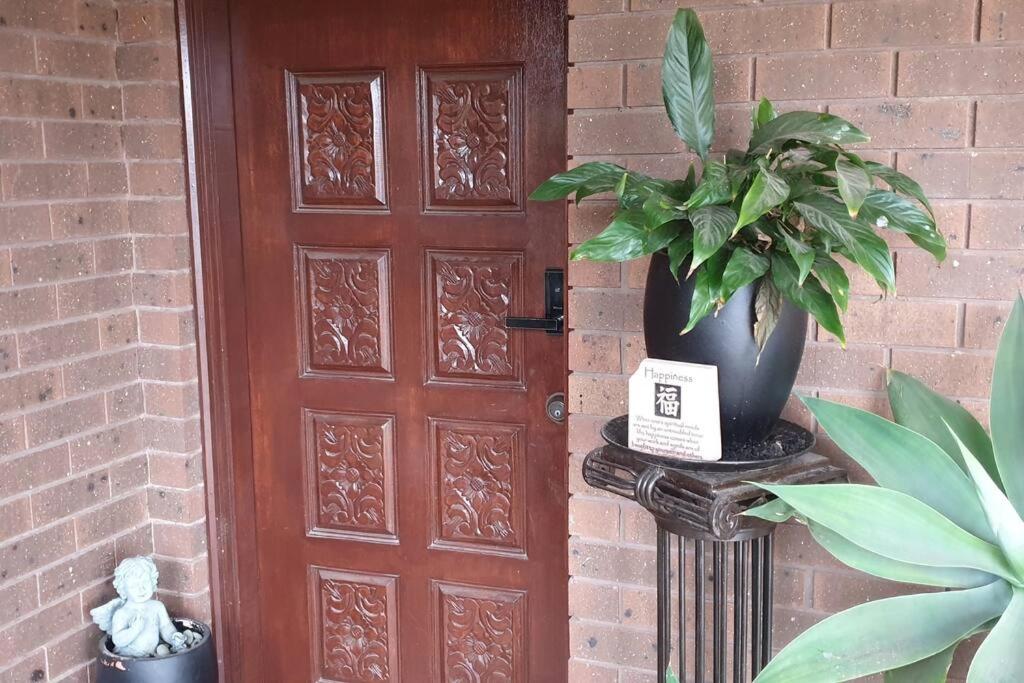 Grandview Melbourne Executive 2BR Apartment