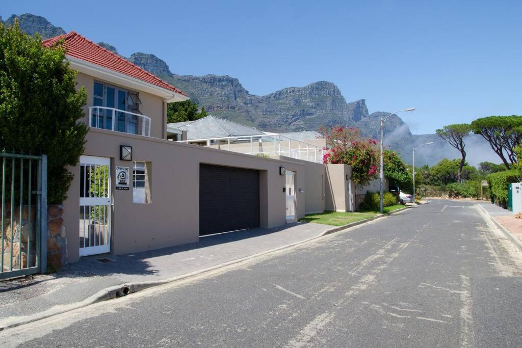 Echo garden apartment in Camps Bay view 3