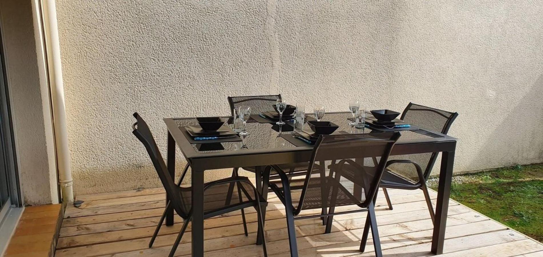 Escapade marine Carnac, Petite Maison toute équipée et confortable, au calme entre plage et ville avec jardinet au sud