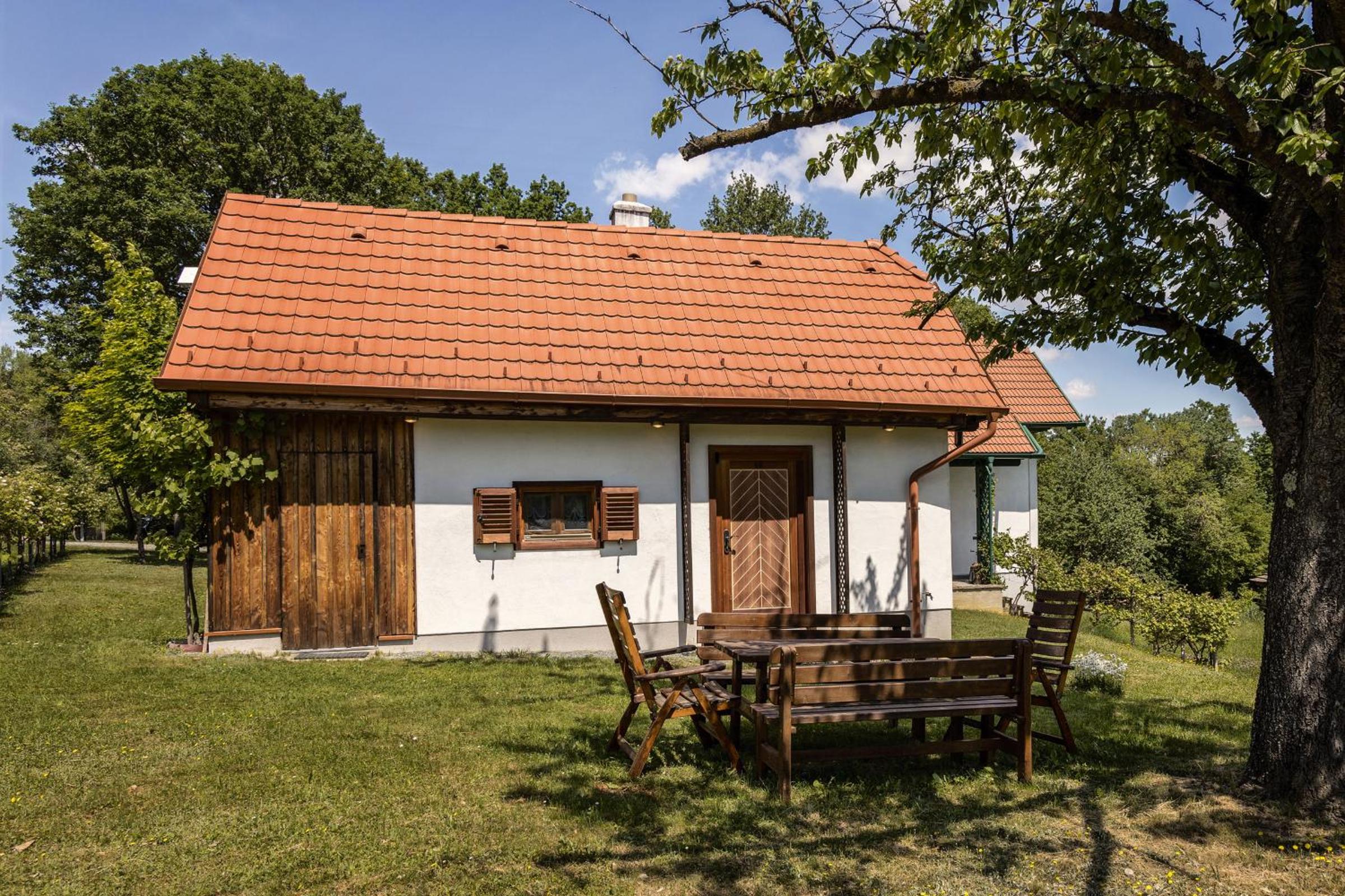 Kellerstöckl Postrumer Weinberg 48