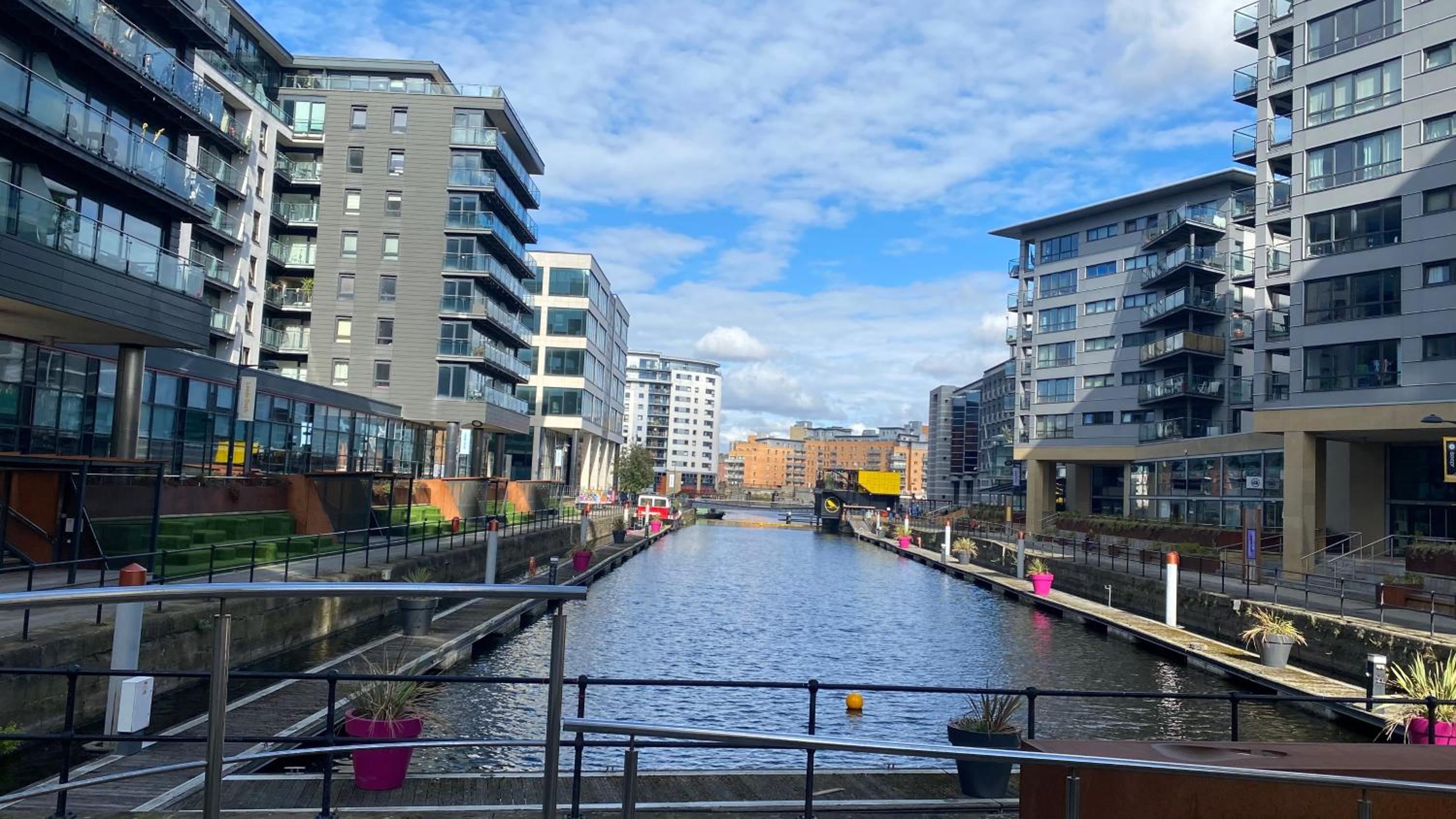Lovely City Centre 1 bed apartment view 2