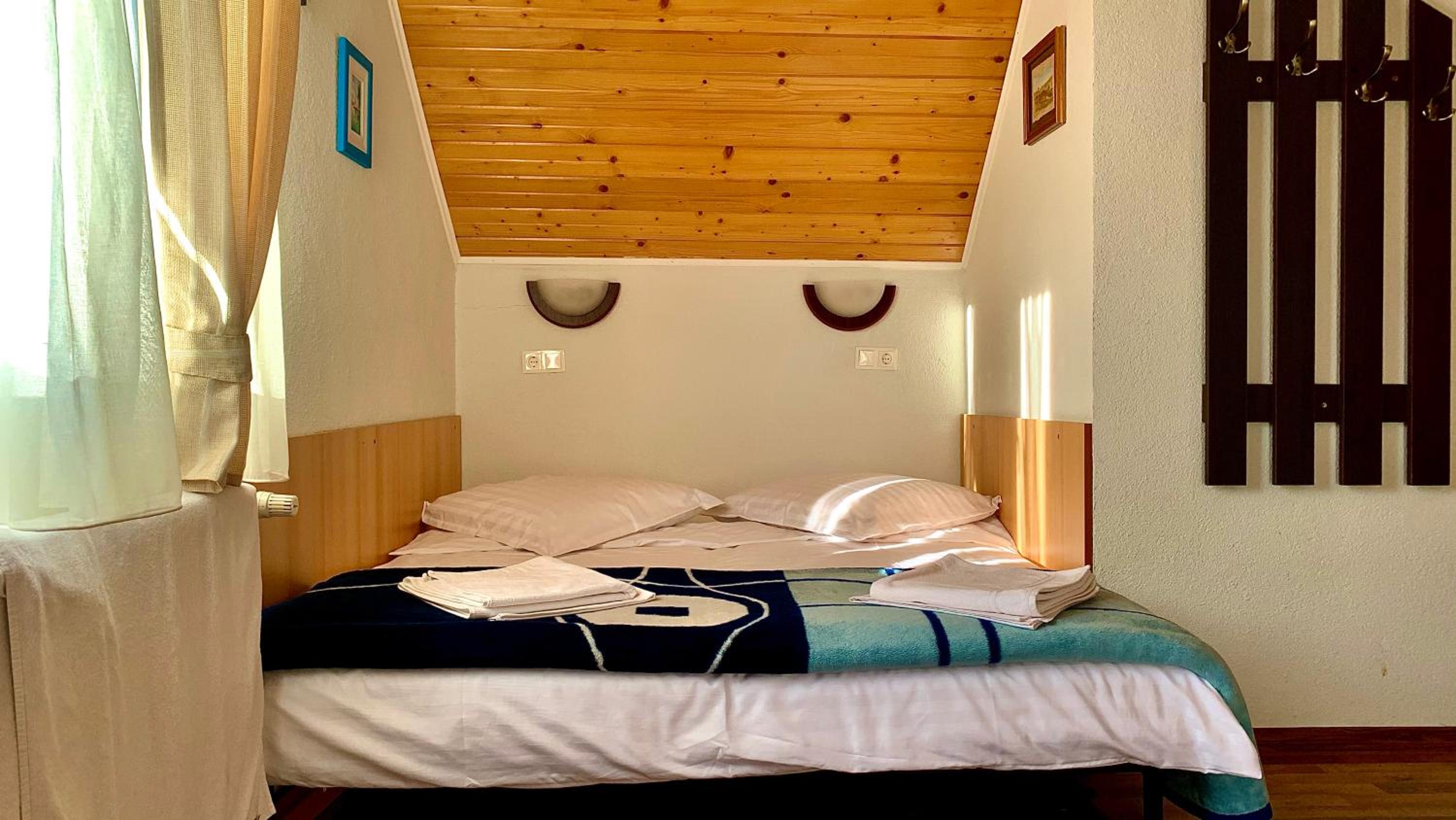 Cabana Plaiuri Ardelene view 4